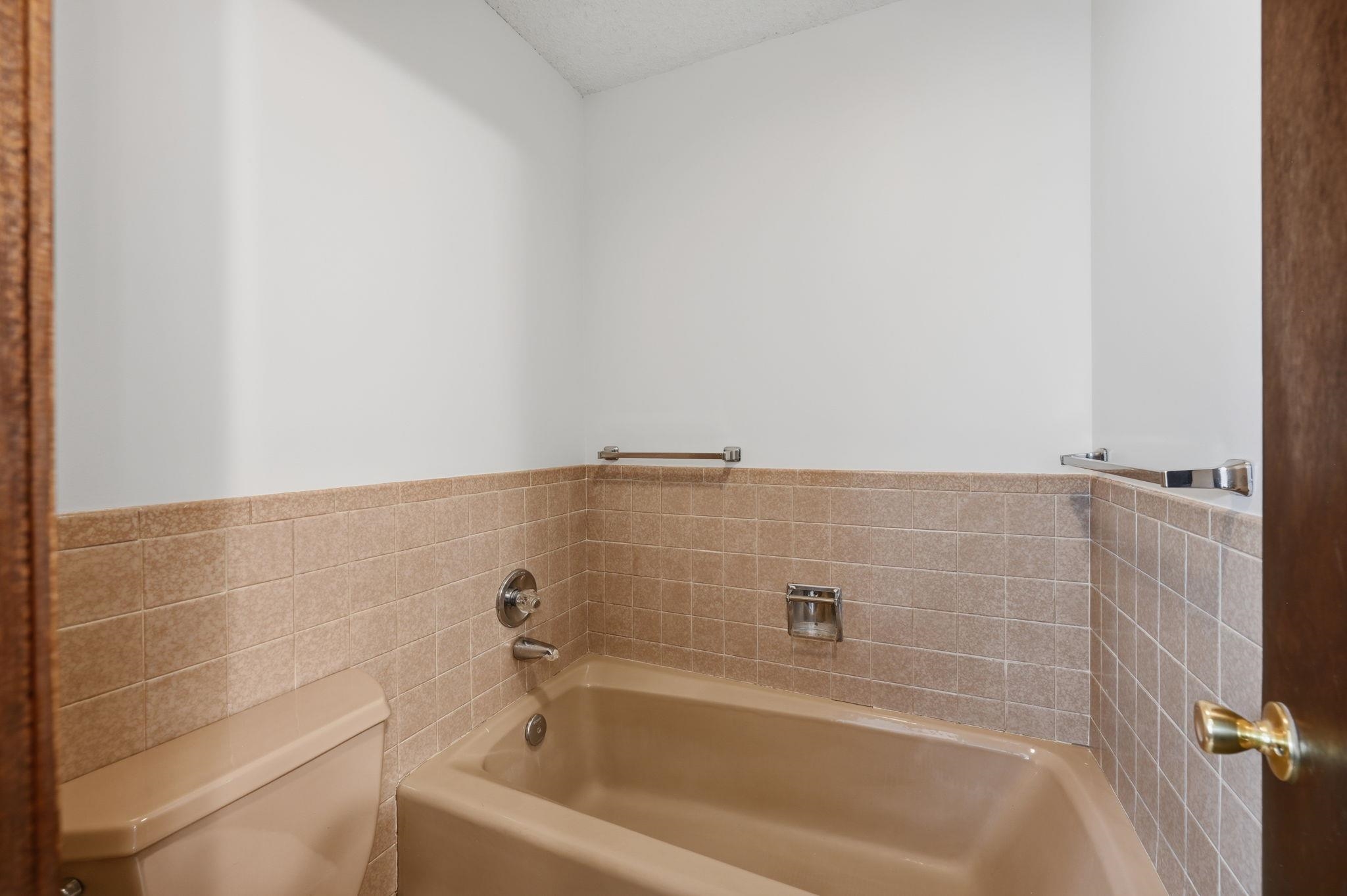 1422 N Tanglewood Ct. Property Photo 21