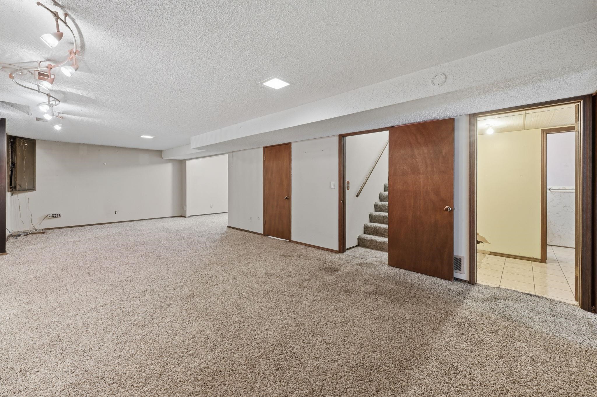 1422 N Tanglewood Ct. Property Photo 22