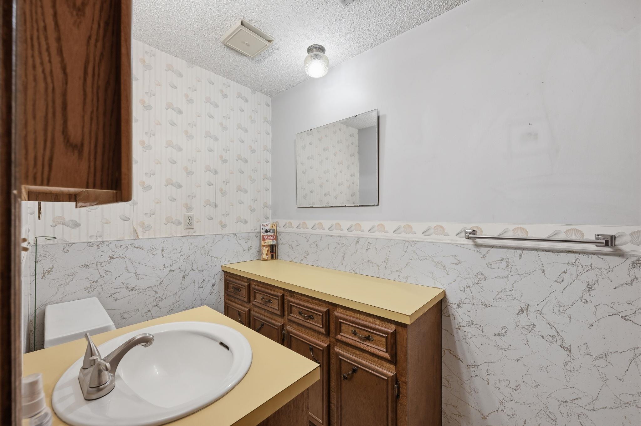 1422 N Tanglewood Ct. Property Photo 26