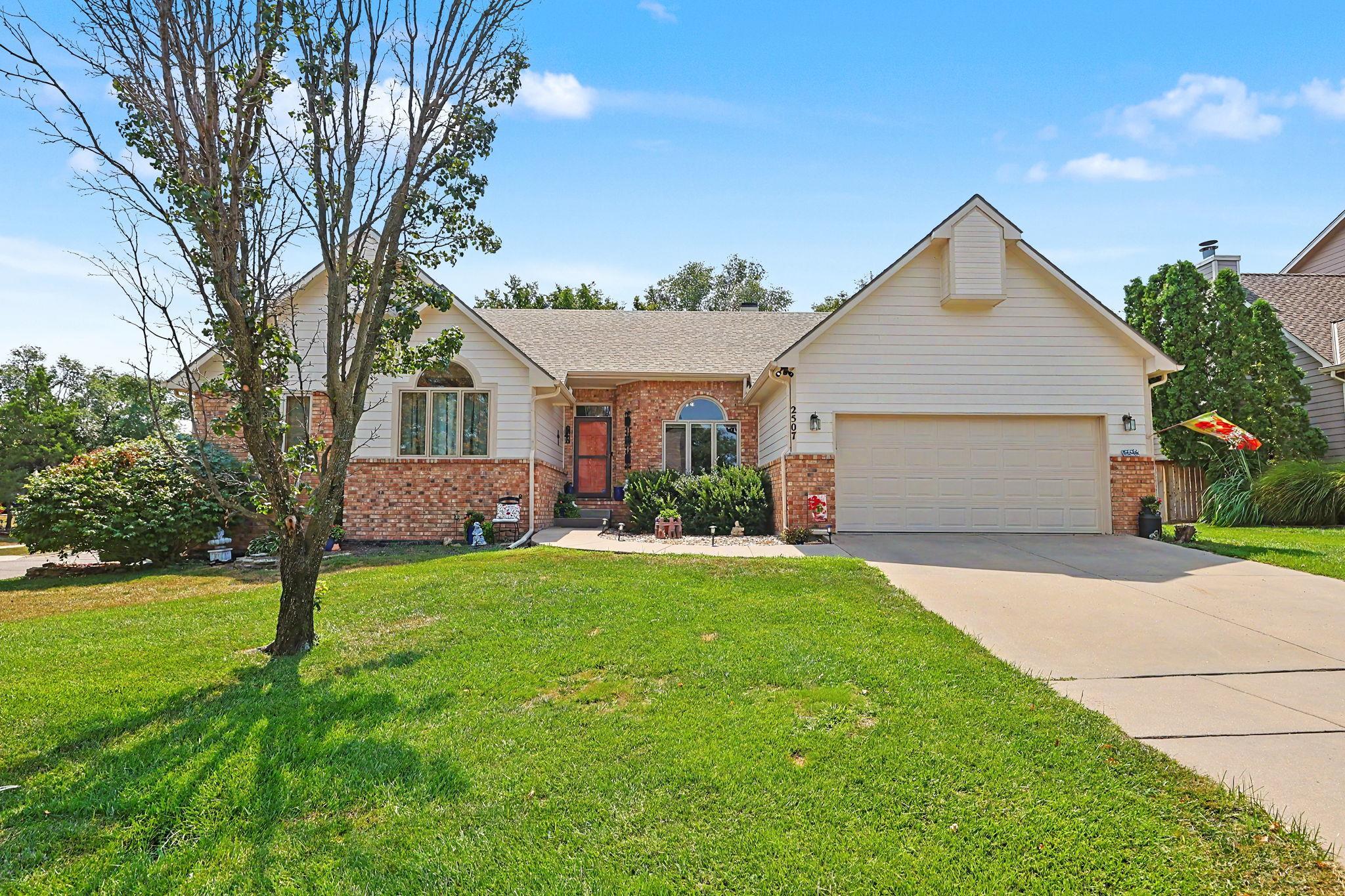 2507 N Cranbrook Ct Property Photo 1