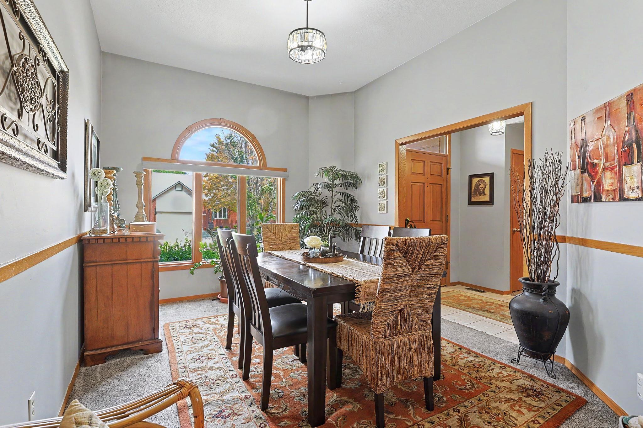 2507 N Cranbrook Ct Property Photo 6