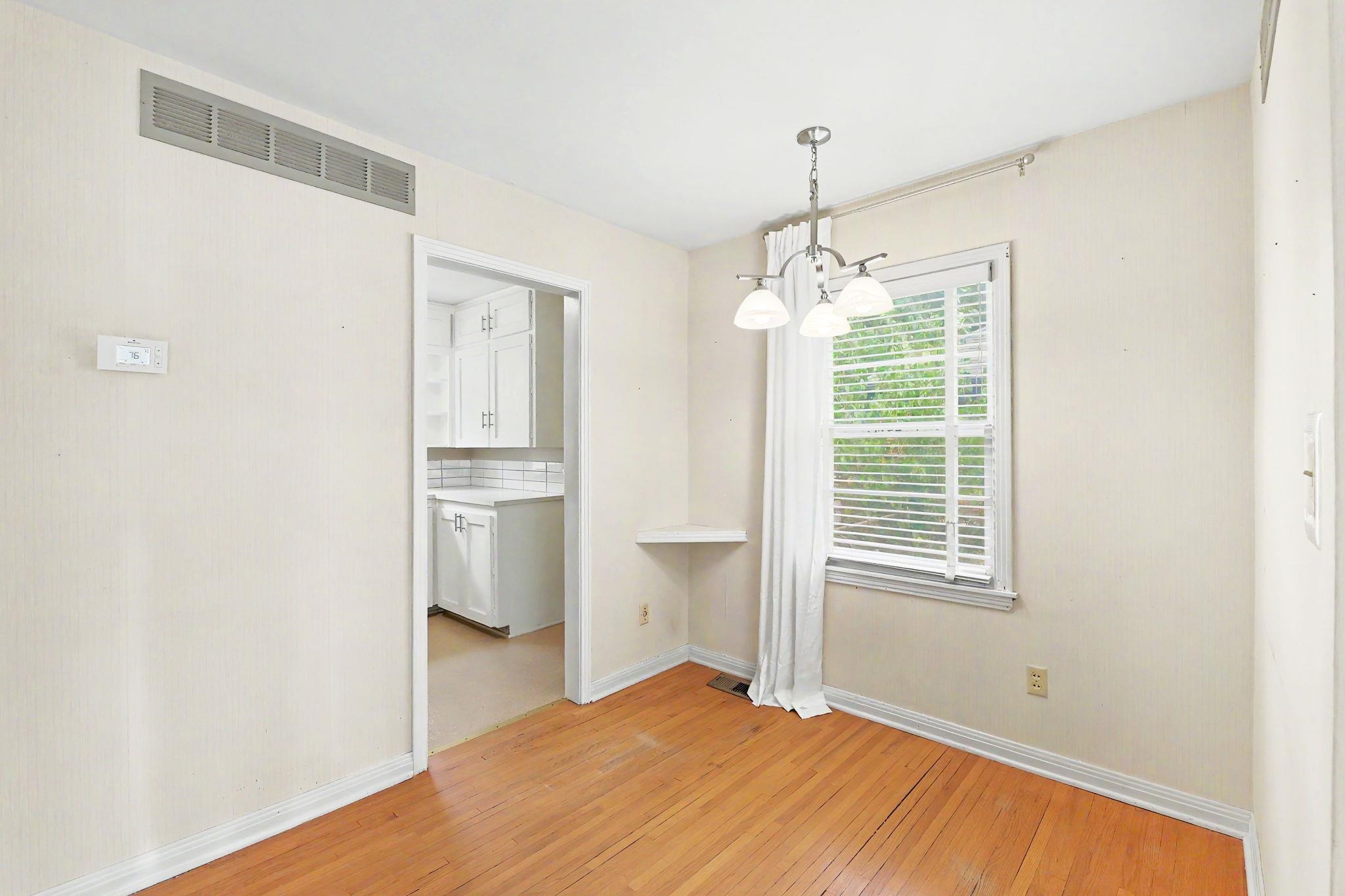1863 S Parkwood Property Photo 7
