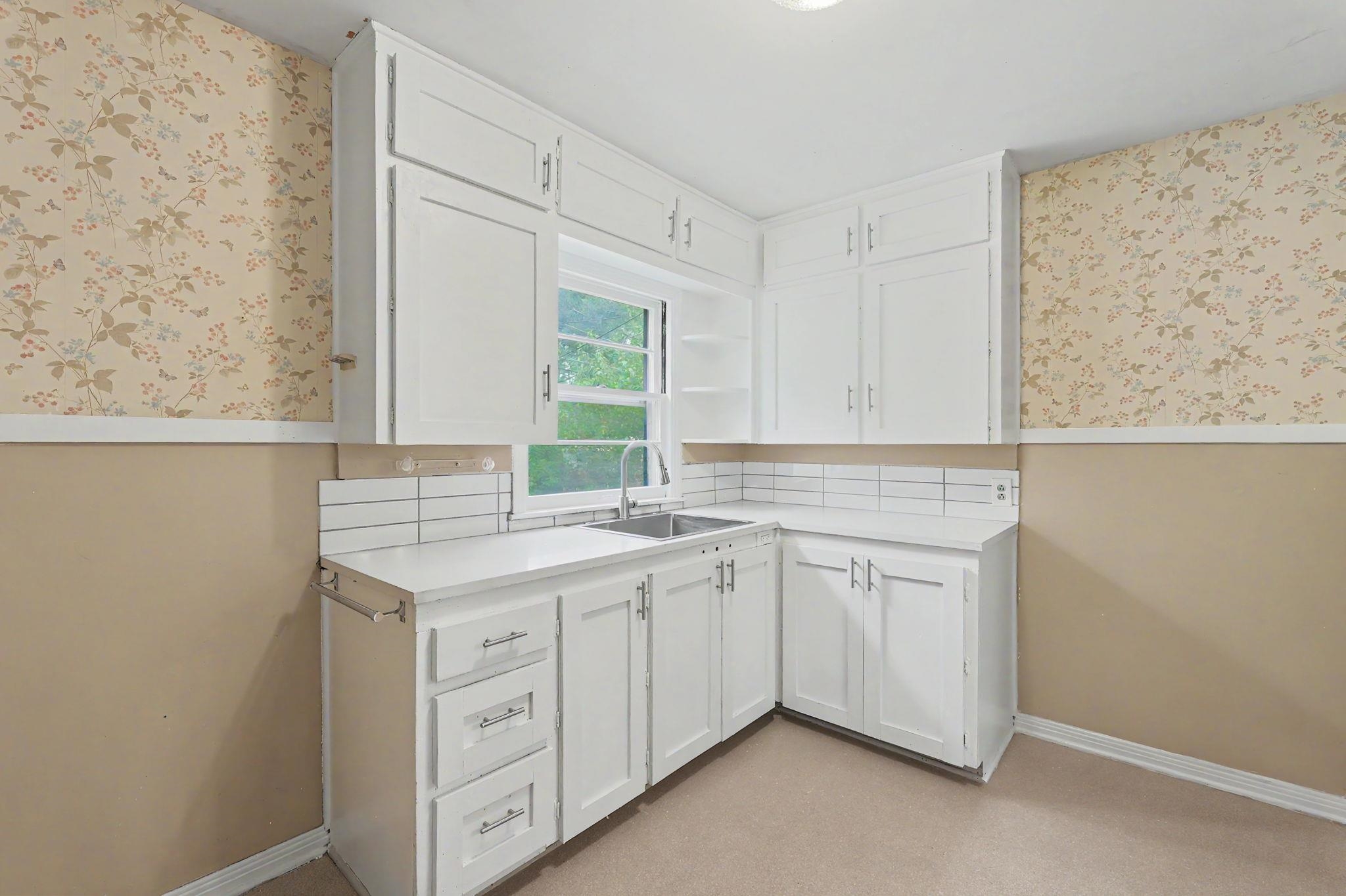 1863 S Parkwood Property Photo 14