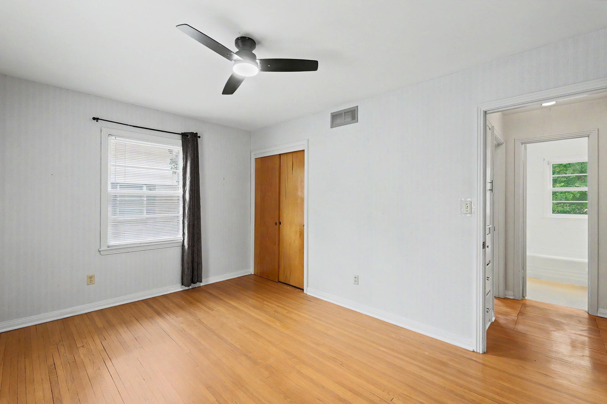 1863 S Parkwood Property Photo 17