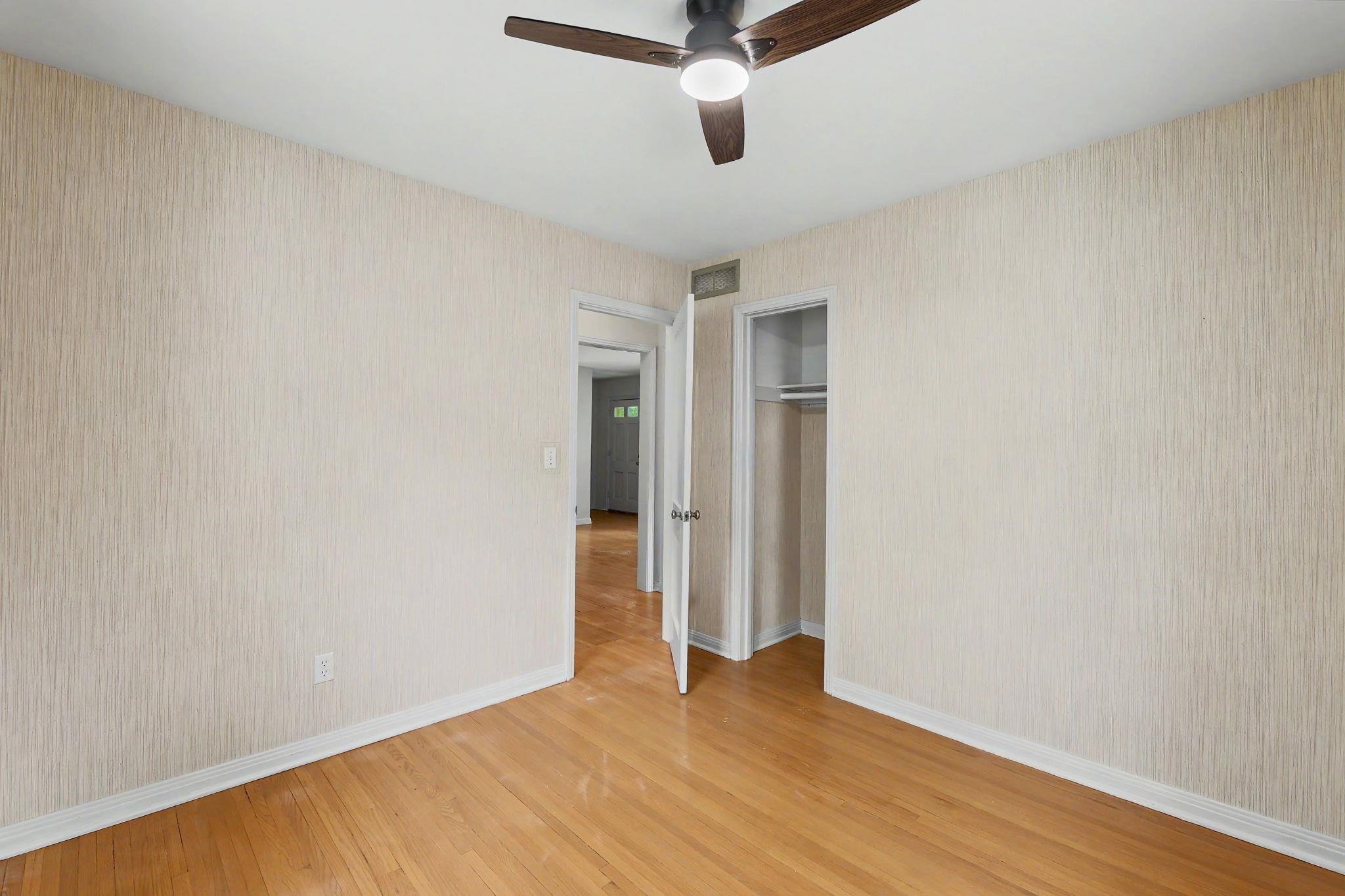 1863 S Parkwood Property Photo 20