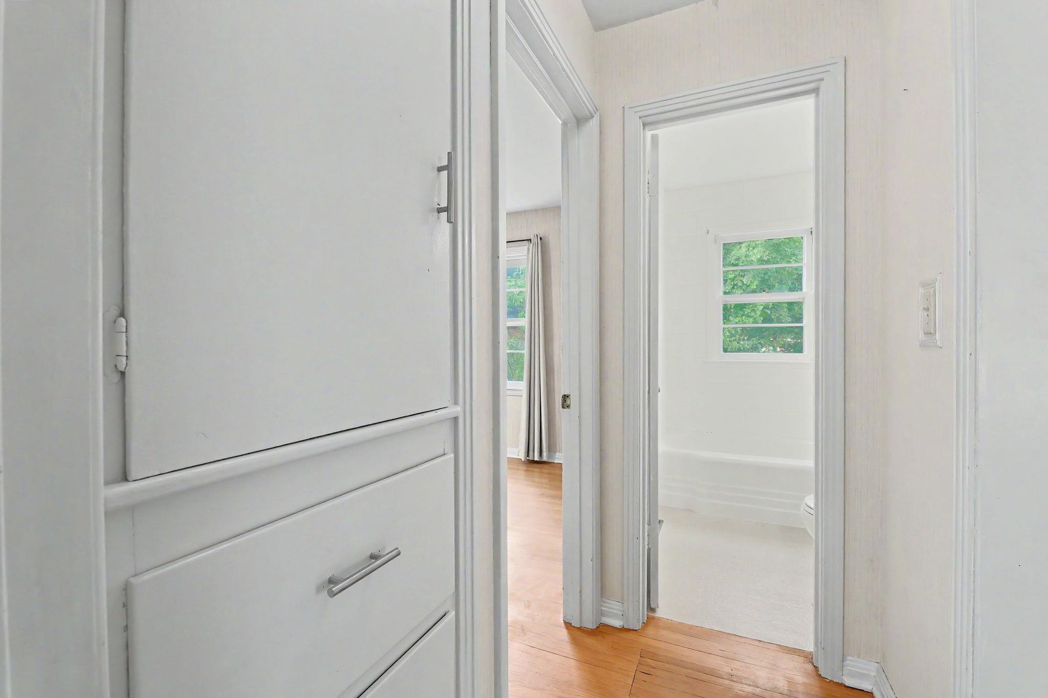 1863 S Parkwood Property Photo 23