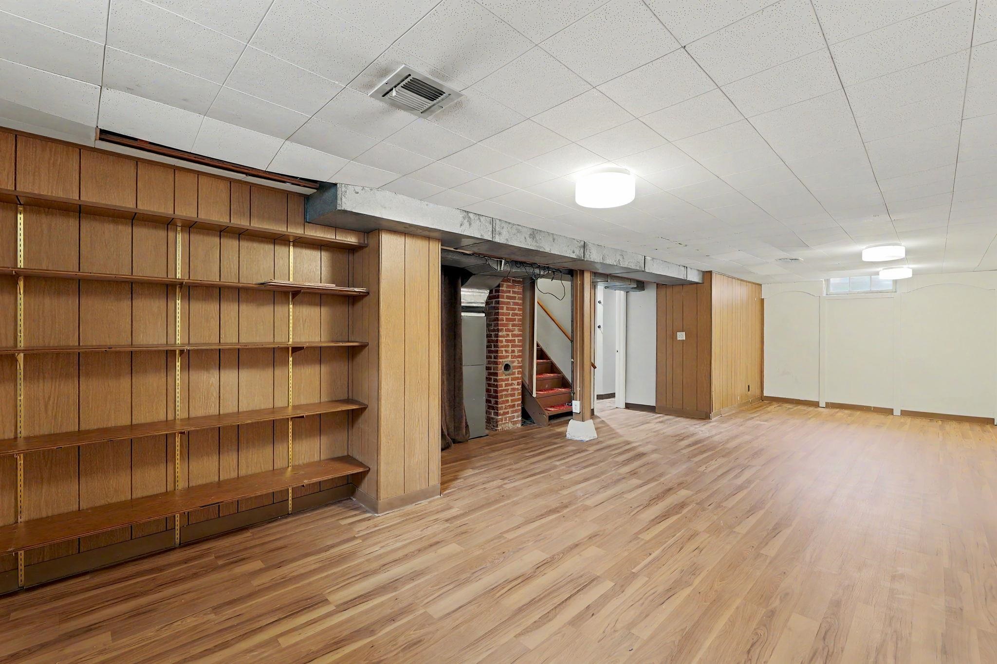 1863 S Parkwood Property Photo 24