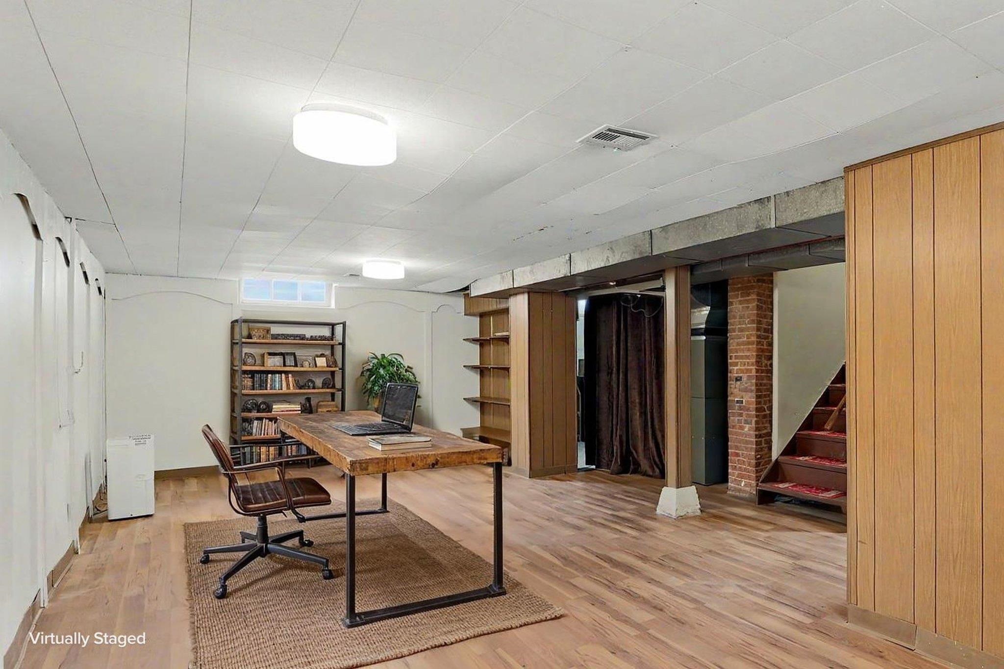1863 S Parkwood Property Photo 25