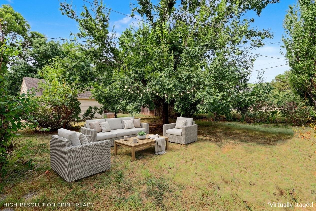 1863 S Parkwood Property Photo 36