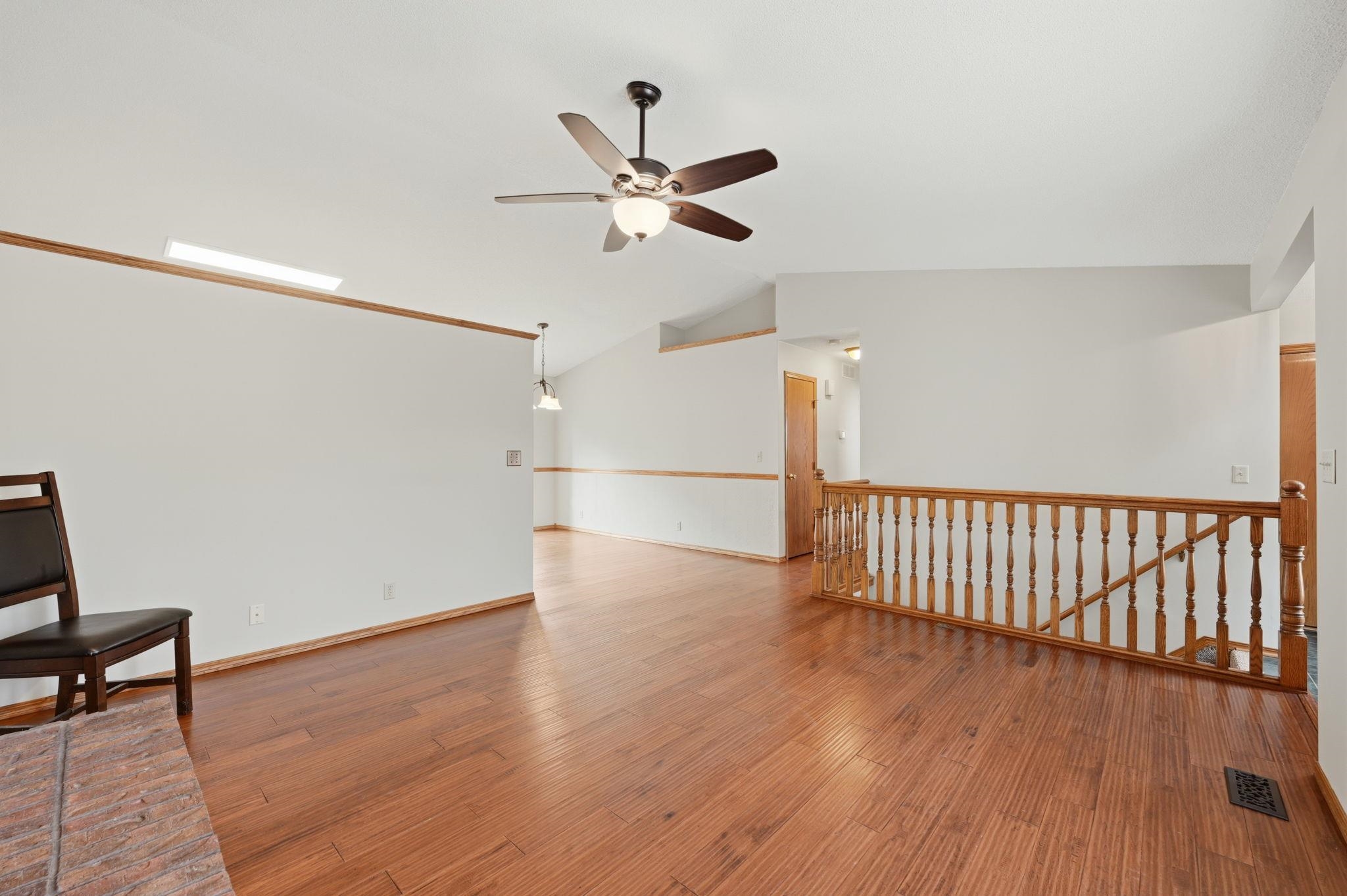 9415 E Carson St Property Photo 9