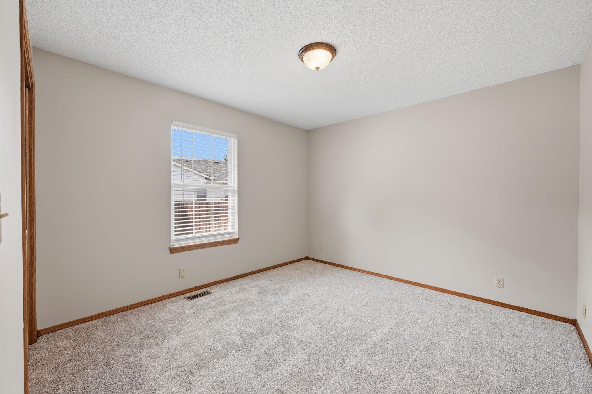 9415 E Carson St Property Photo 19