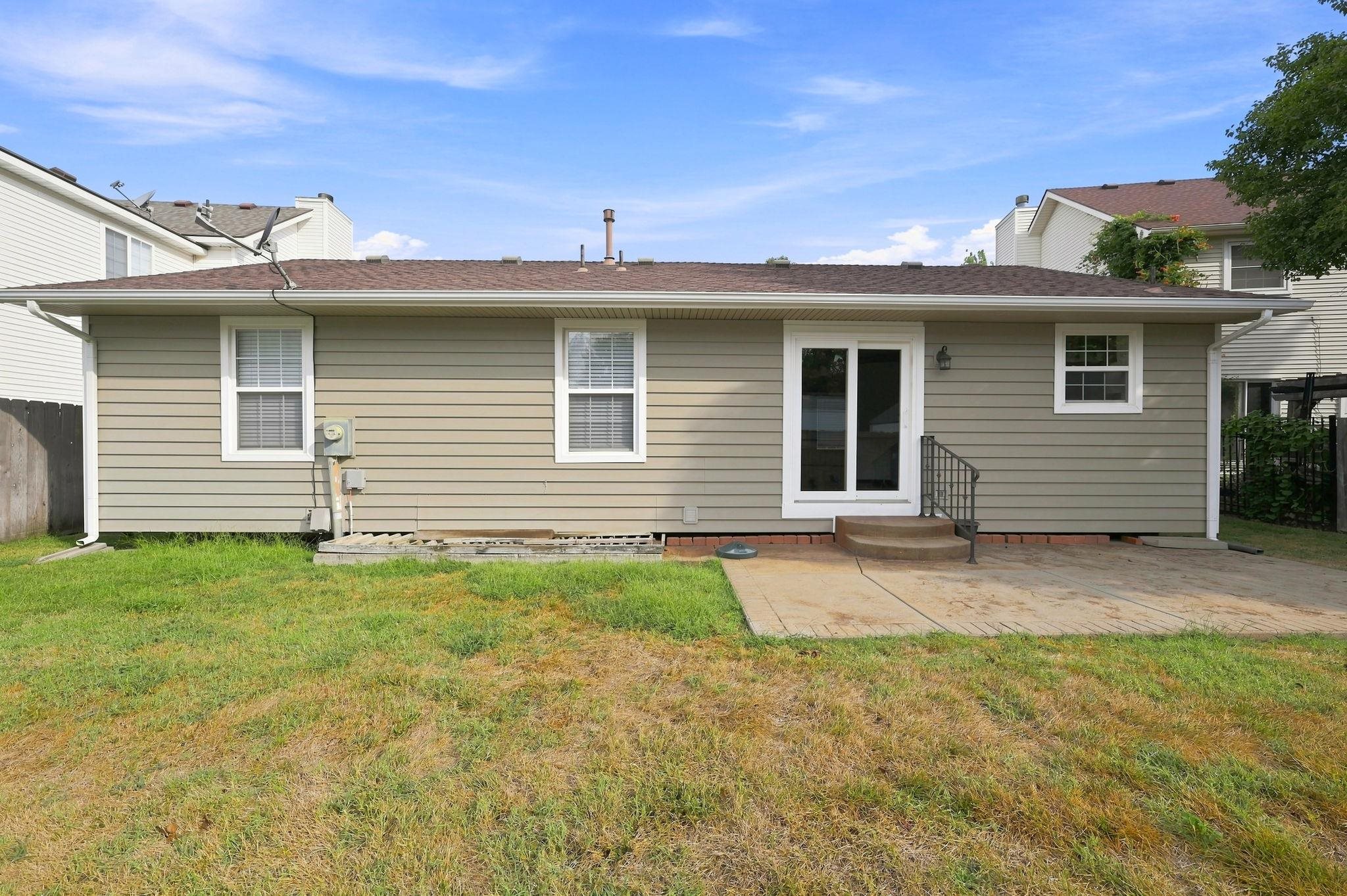9415 E Carson St Property Photo 33