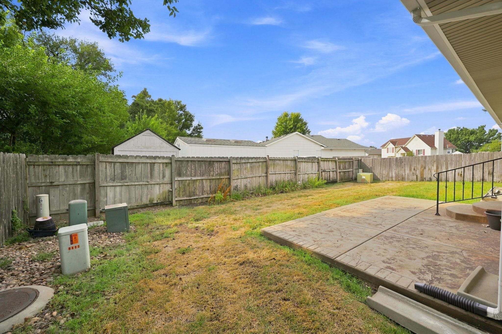 9415 E Carson St Property Photo 35
