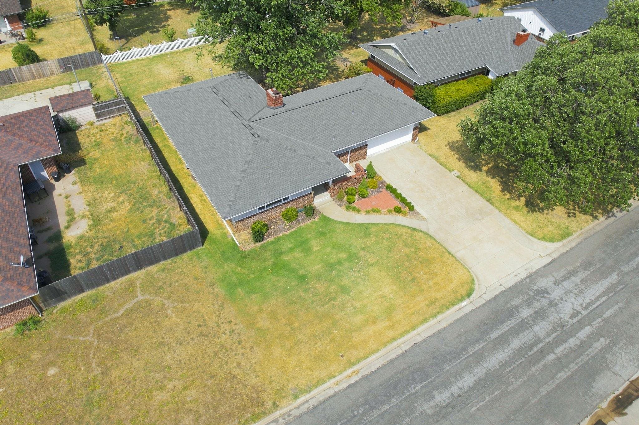 1709 N Sedgwick Ave Property Photo 32