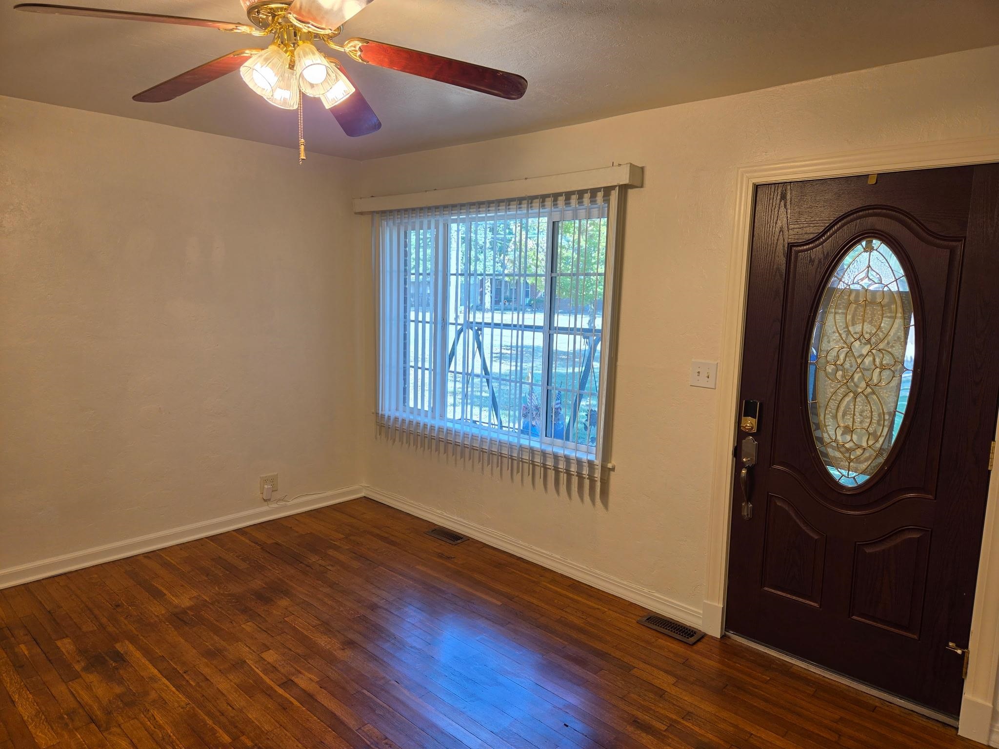 1221 Ann Property Photo 6