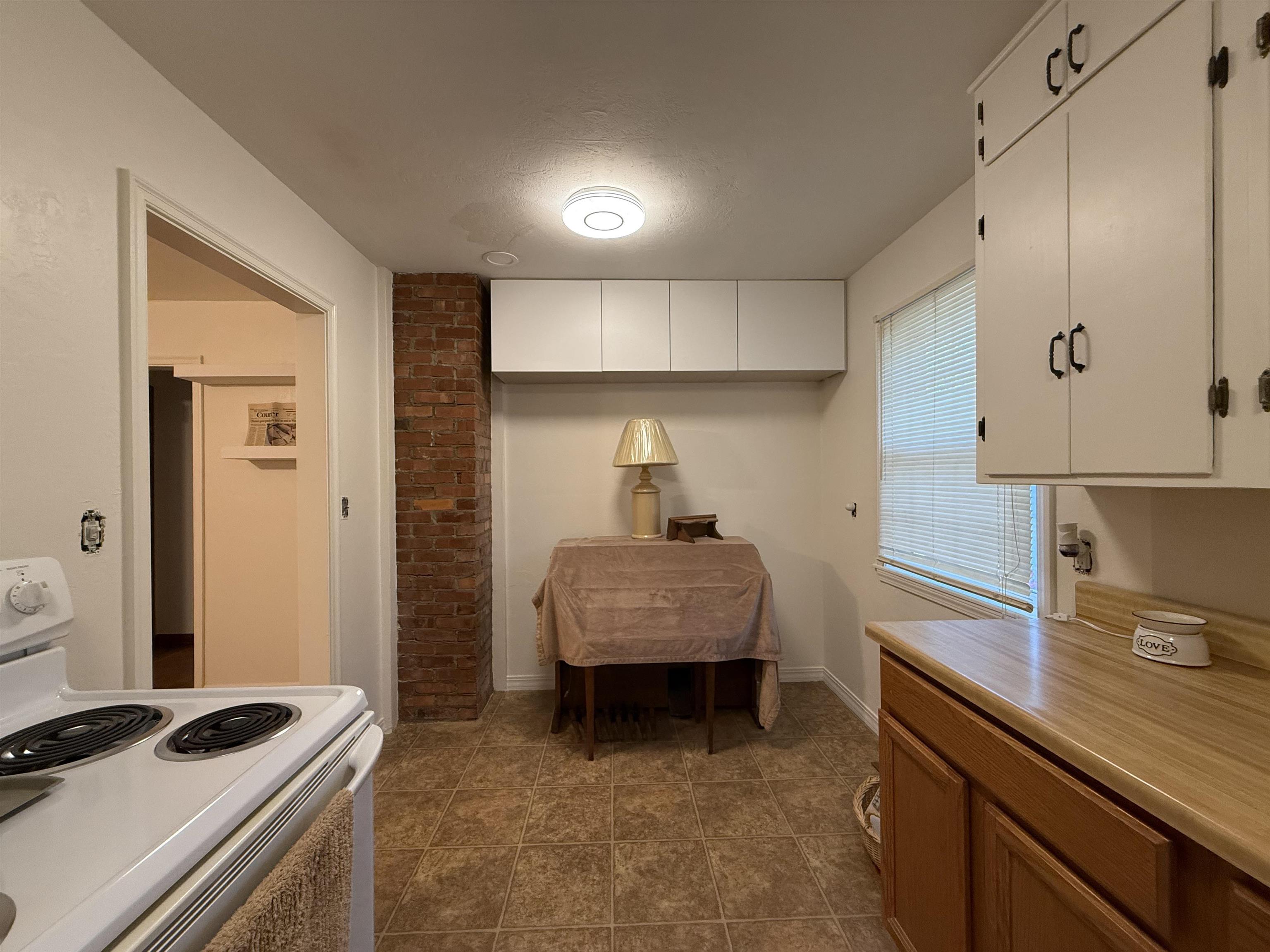 1221 Ann Property Photo 8