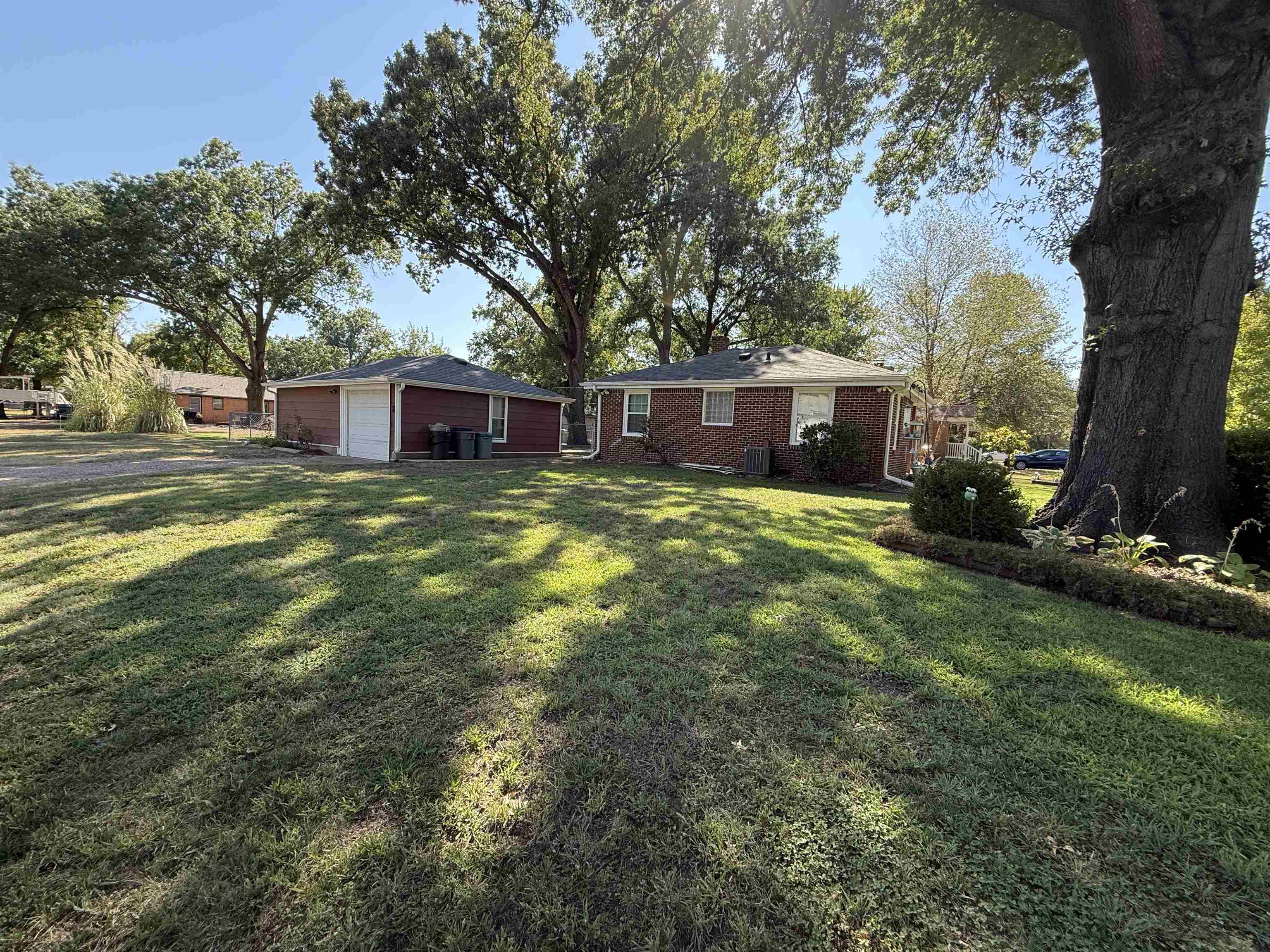 1221 Ann Property Photo 25