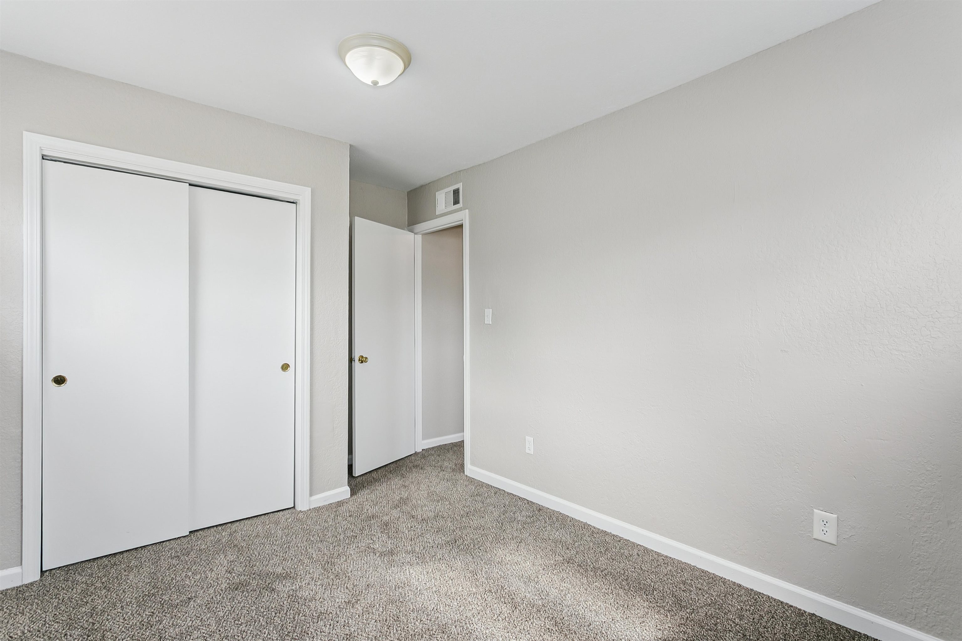 3230 S Fern Property Photo 13