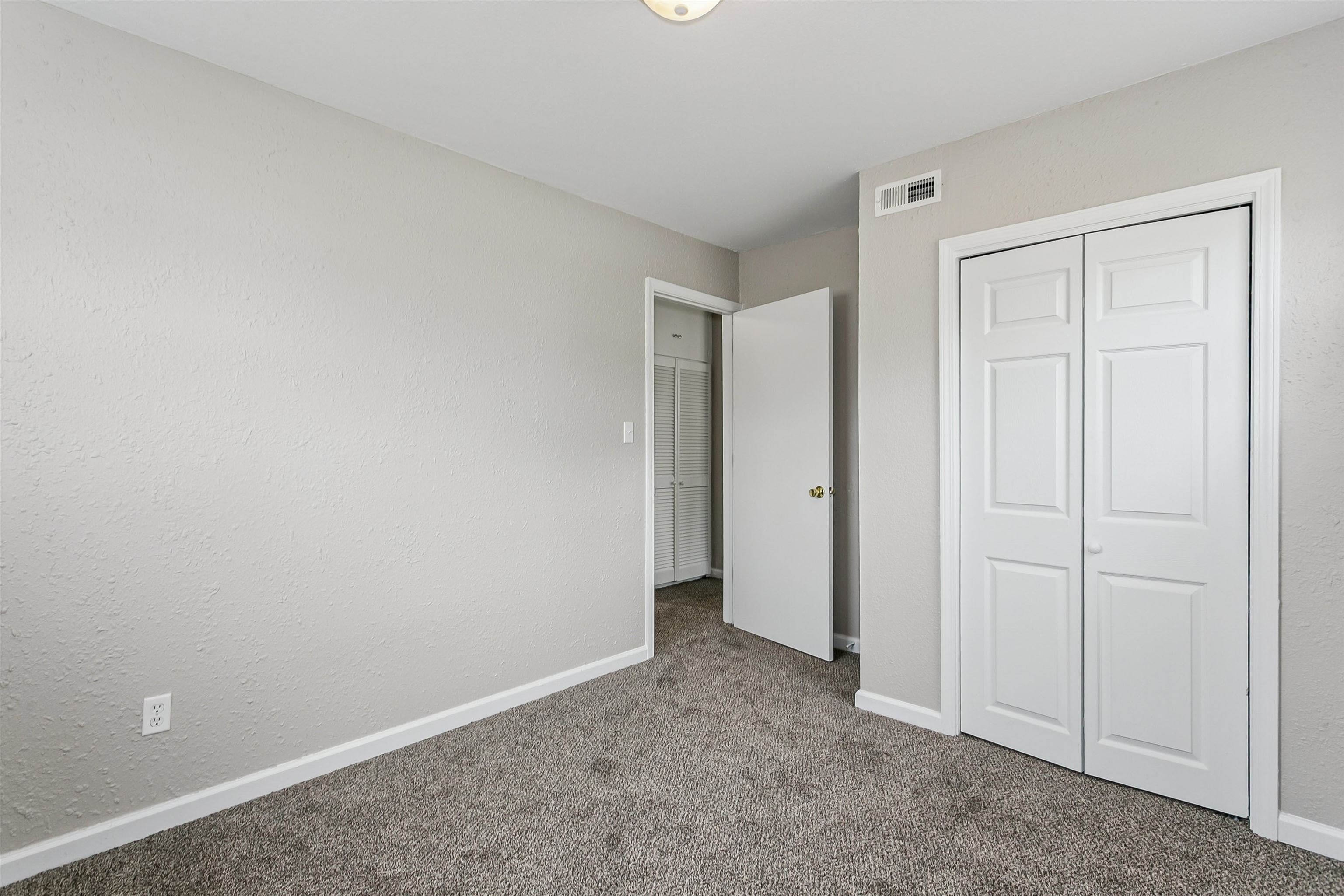 3230 S Fern Property Photo 15