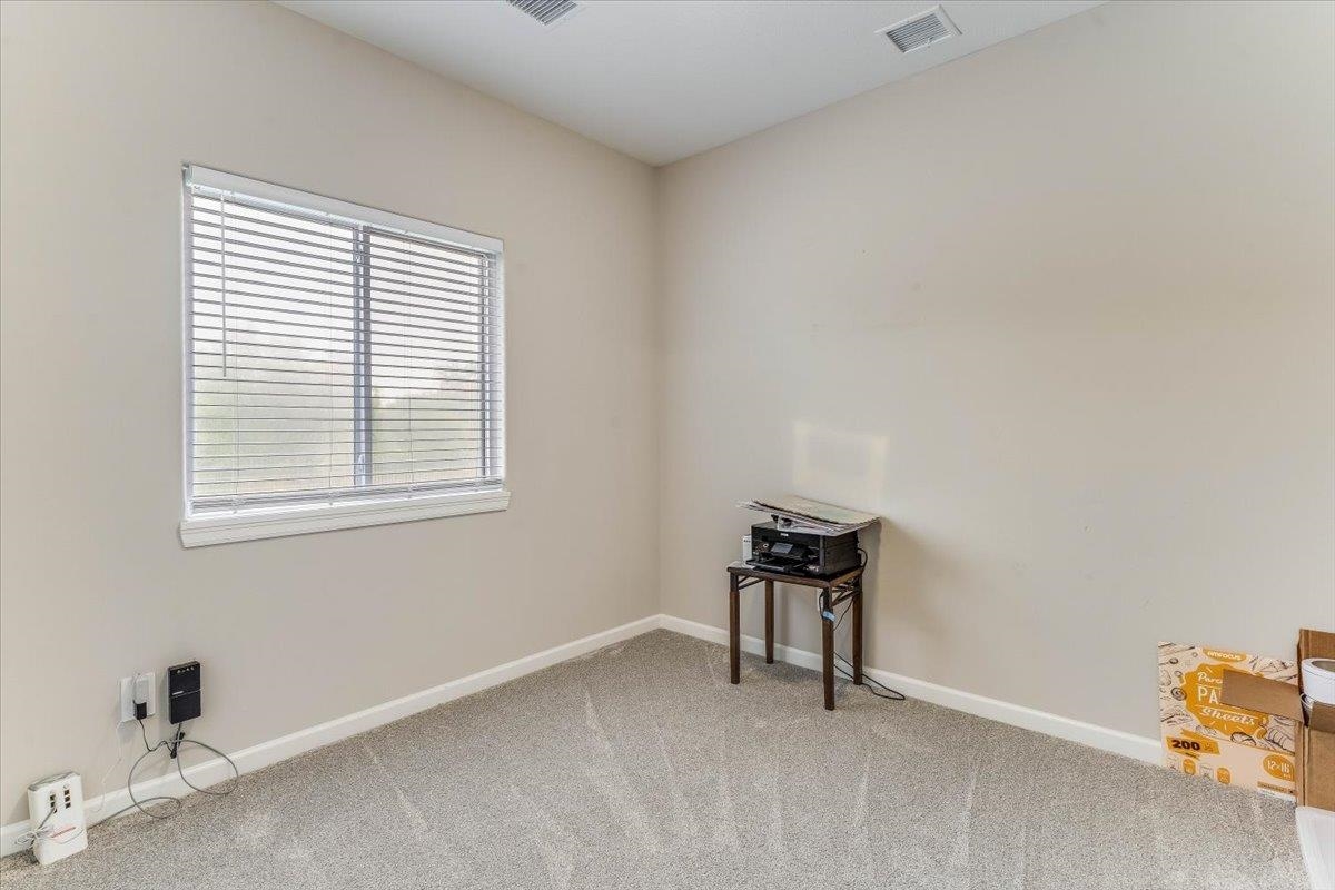 960 N Clover Property Photo 25