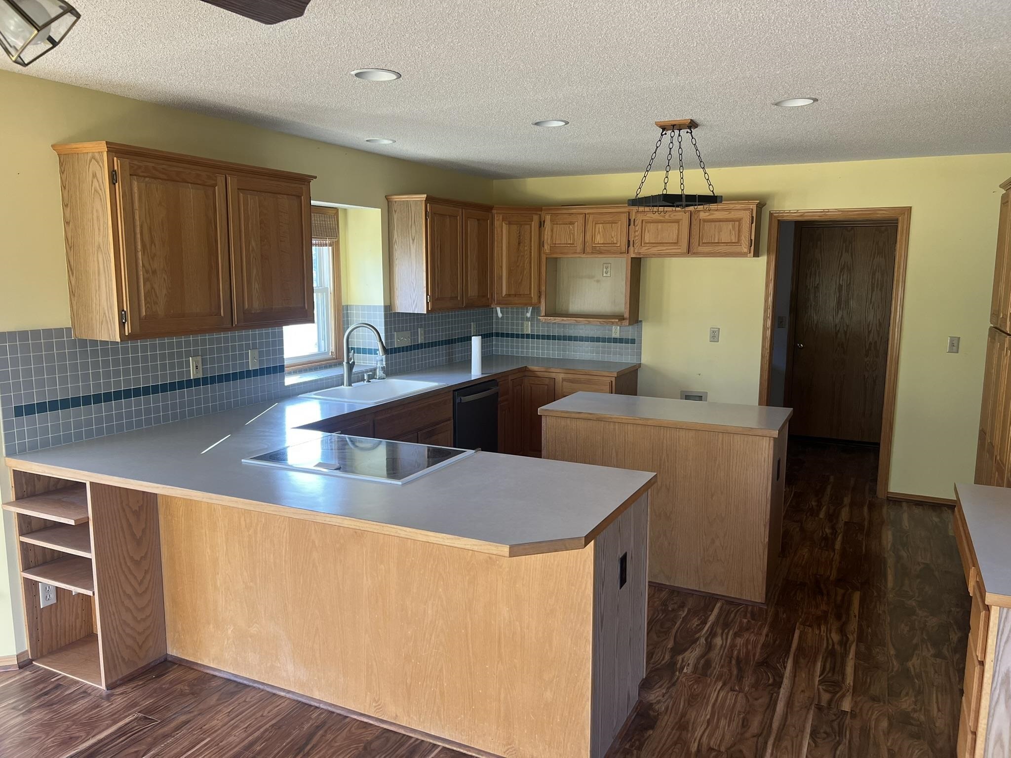 4278 N Westlake Property Photo 4
