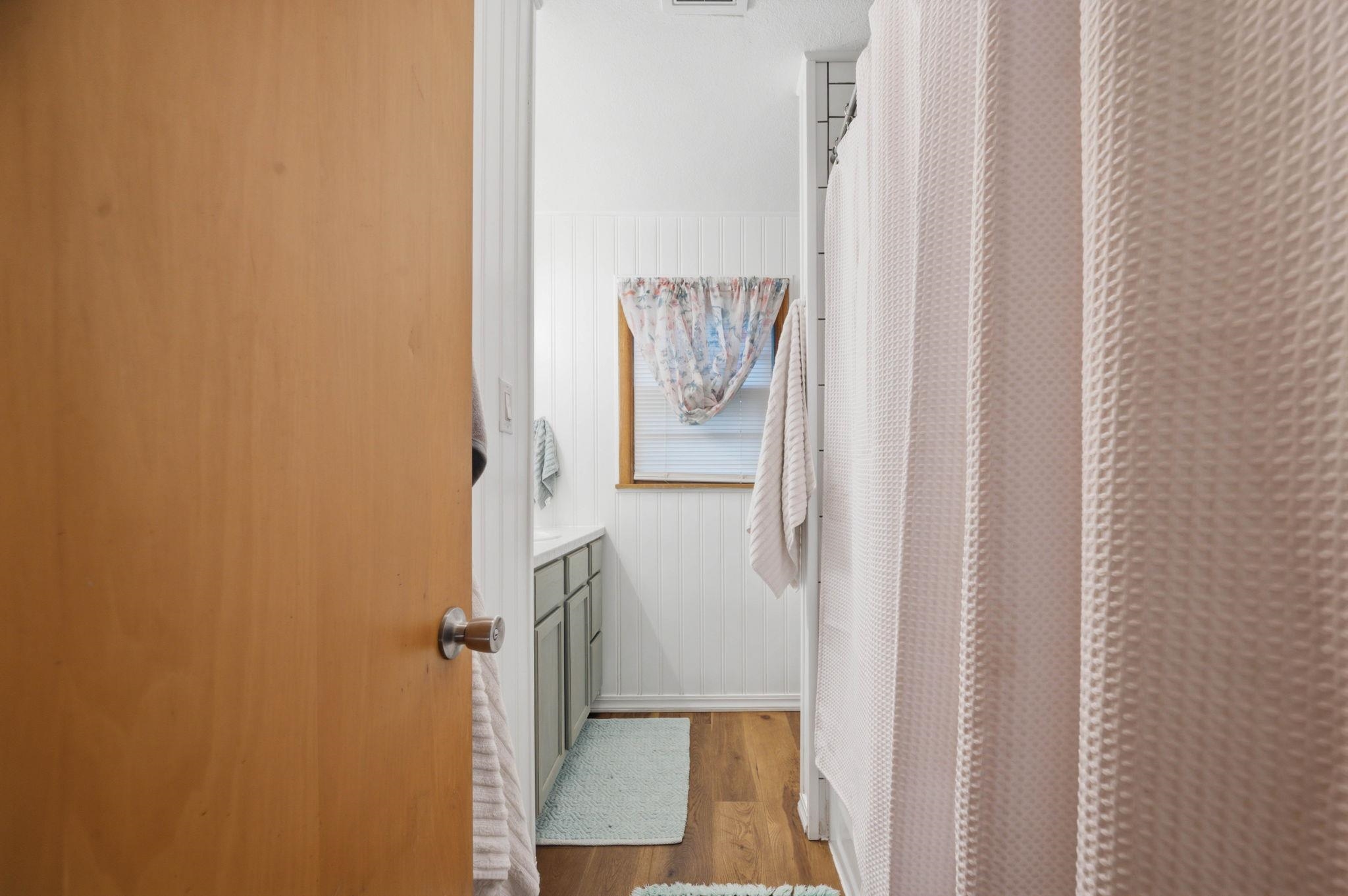 1220 N Lakeview Drive Property Photo 21