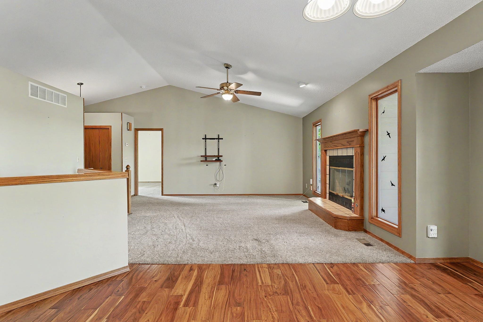 804 E Rivera Dr Property Photo 3