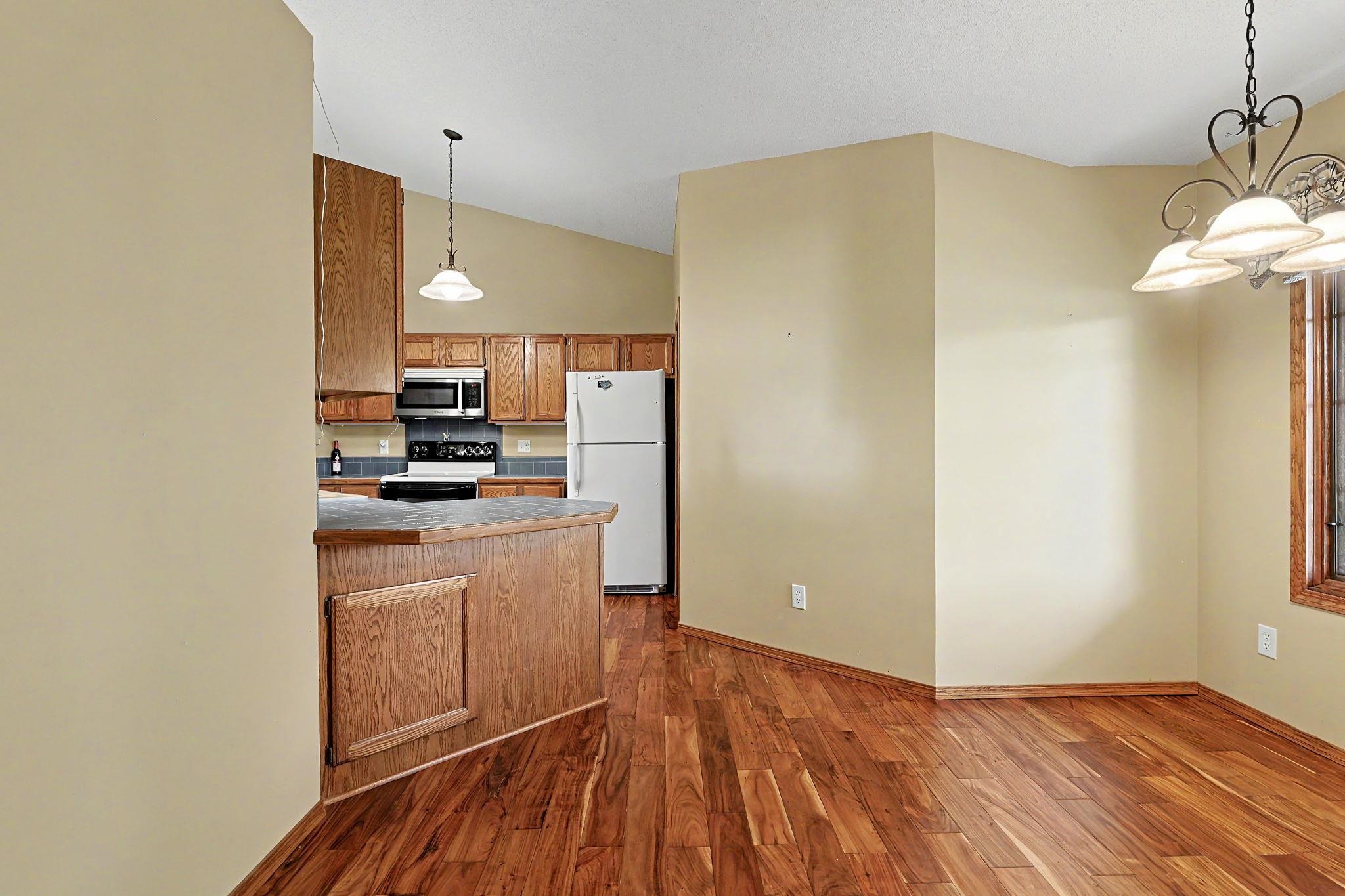 804 E Rivera Dr Property Photo 7