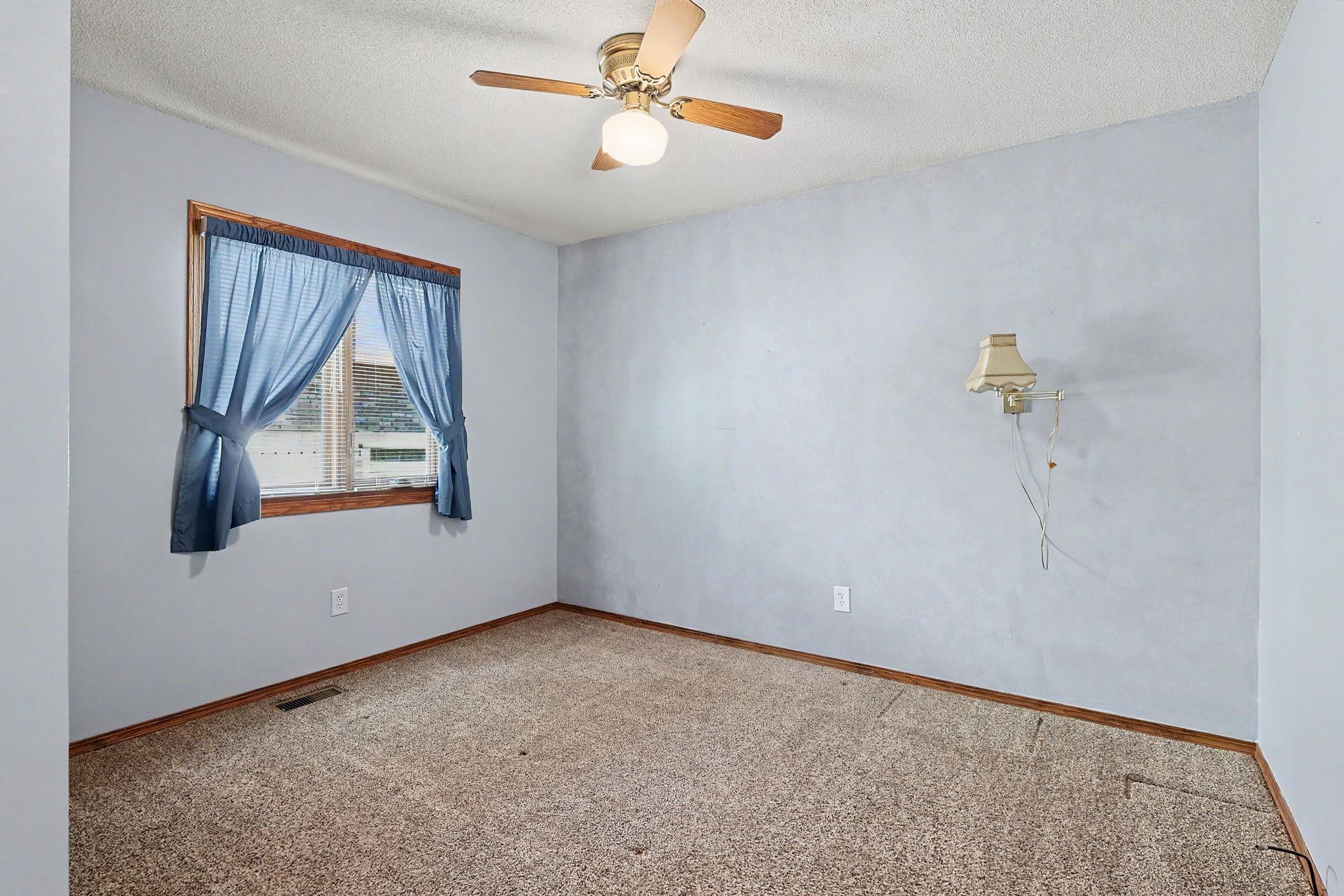 804 E Rivera Dr Property Photo 22
