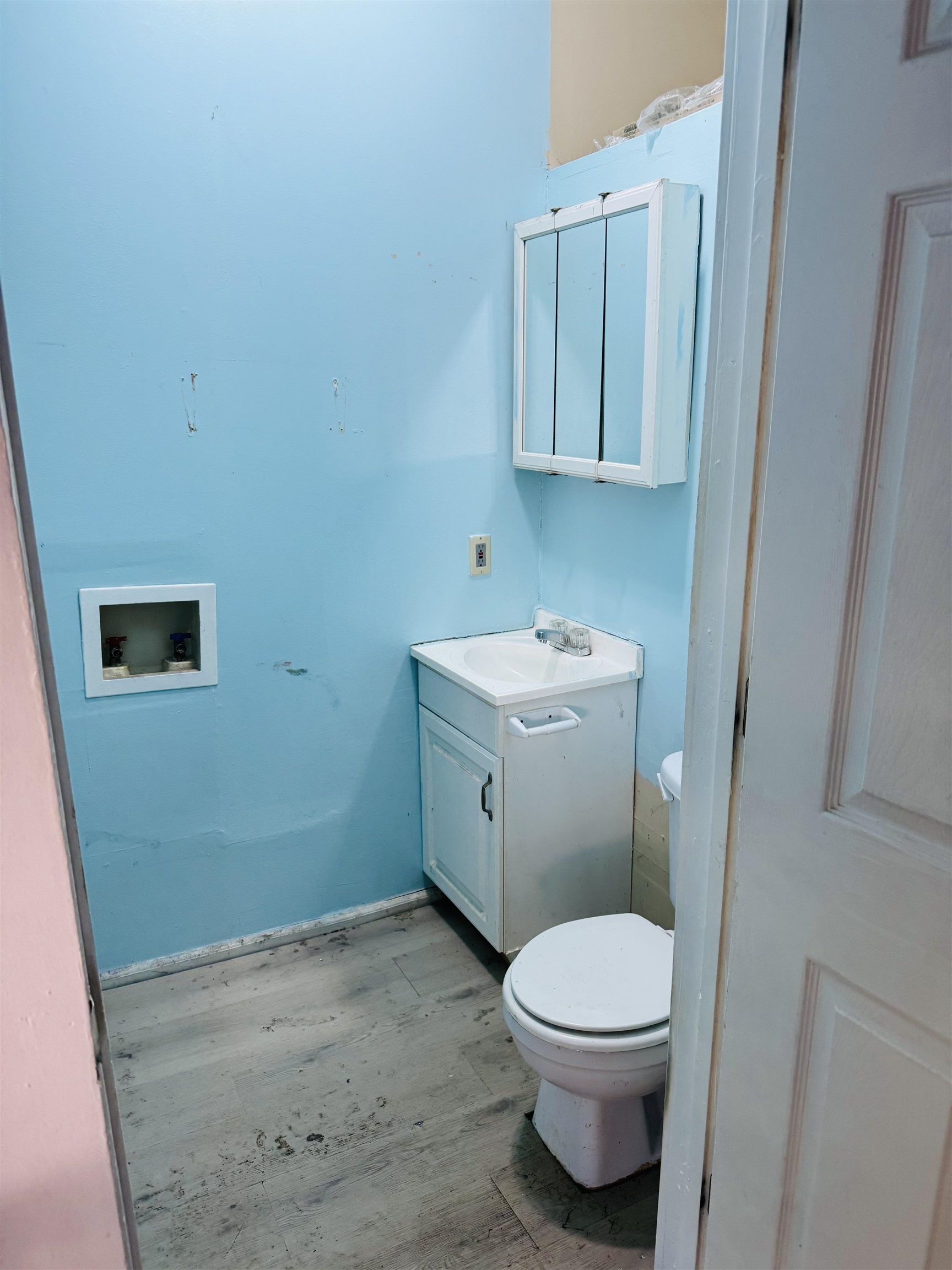 210 S Poplar St. Property Photo 10