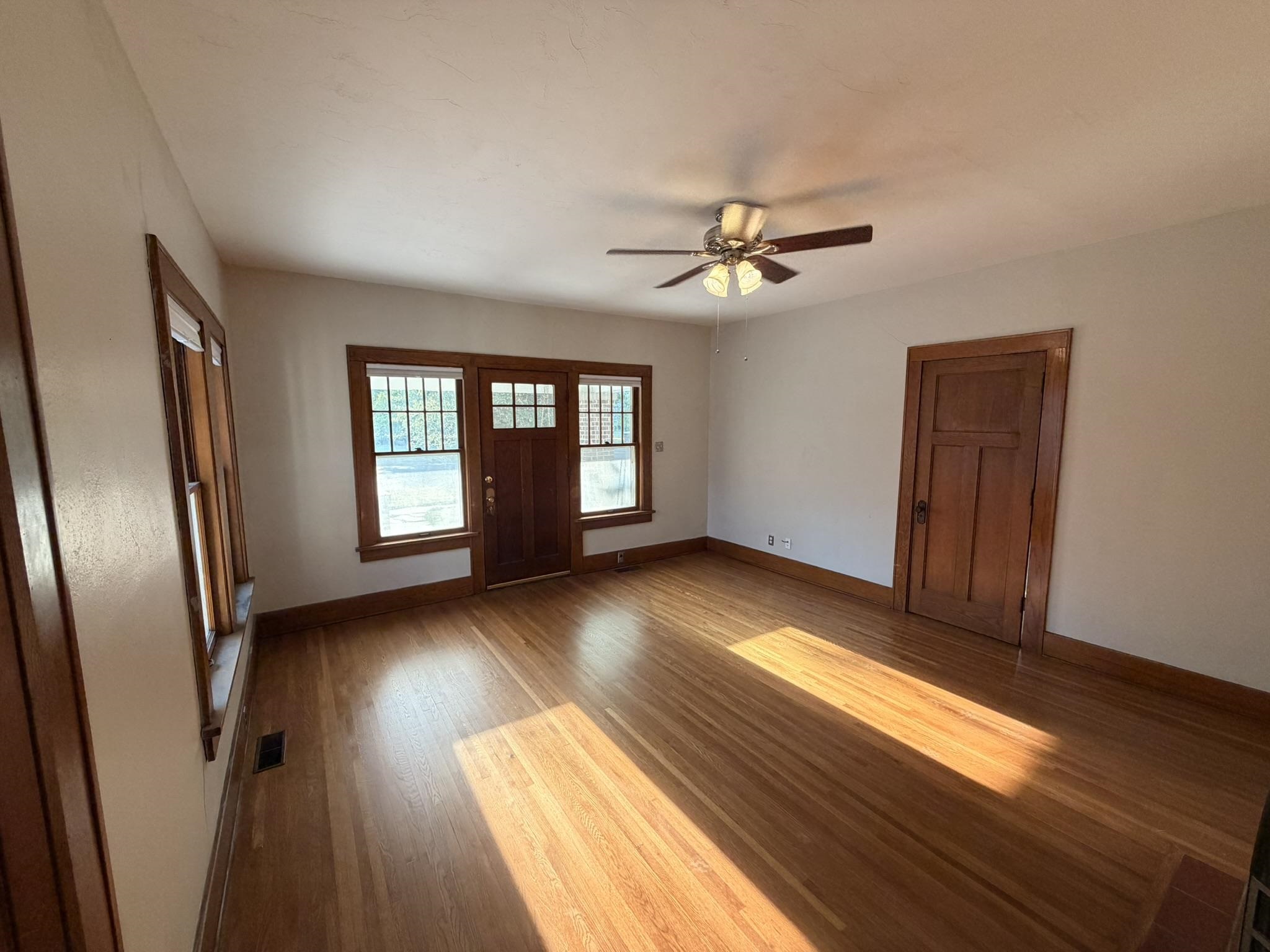 914 N 2nd Street Property Photo 13