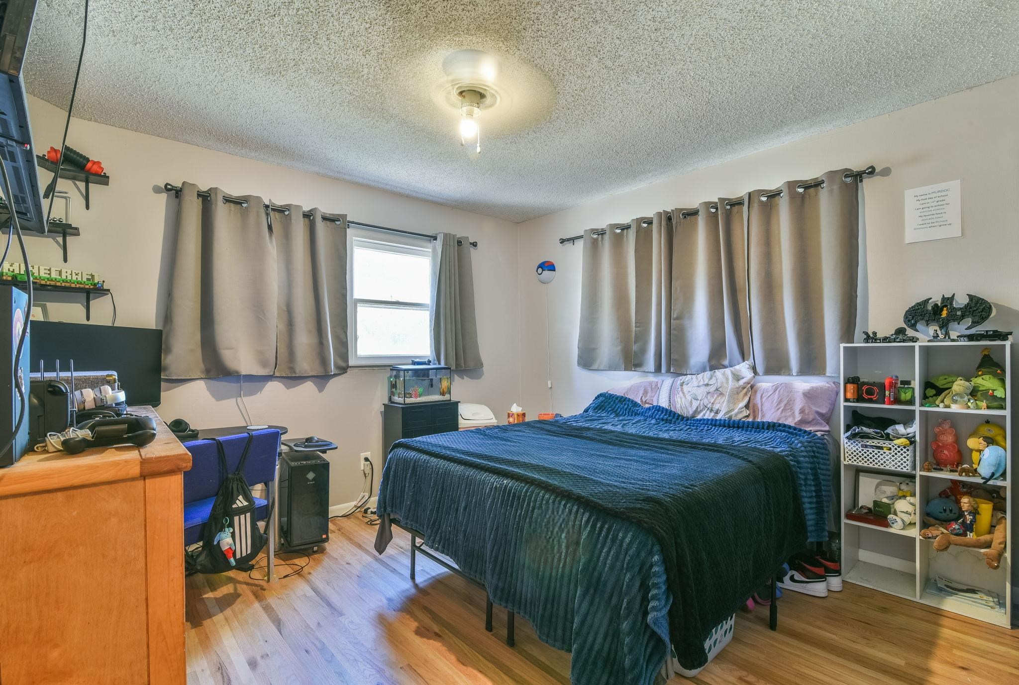 2244 N Marigold Property Photo 16