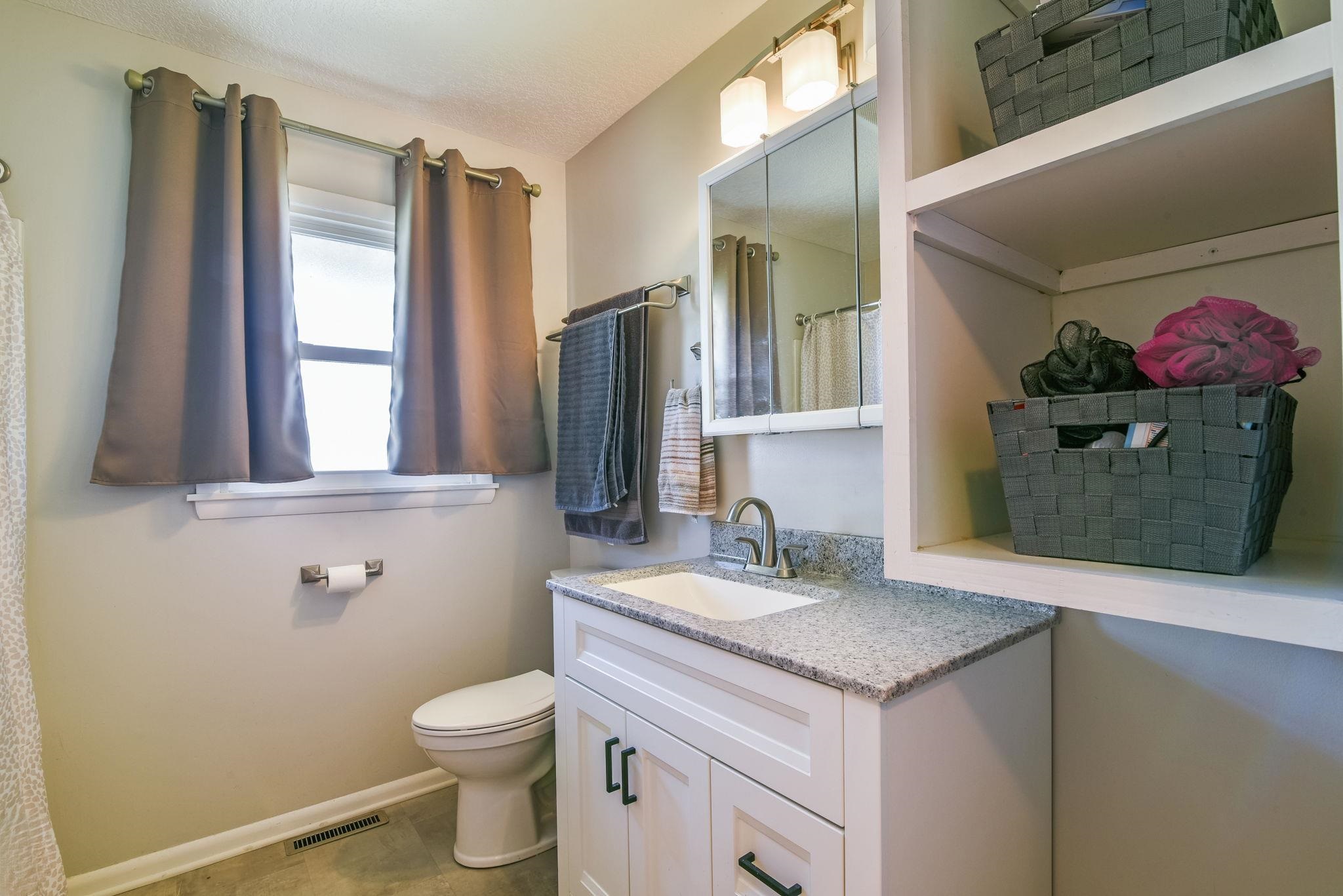 2244 N Marigold Property Photo 17