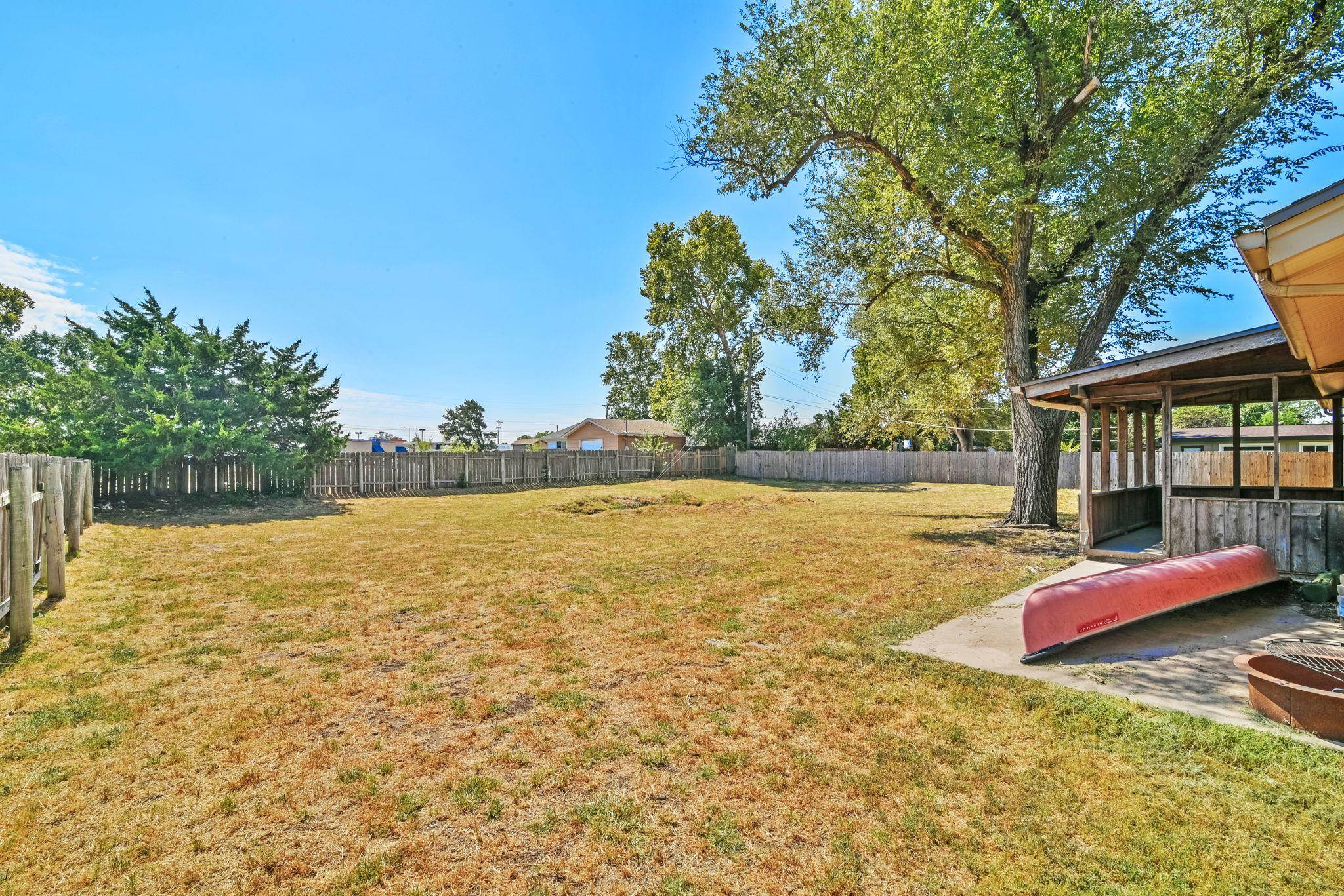 2244 N Marigold Property Photo 26