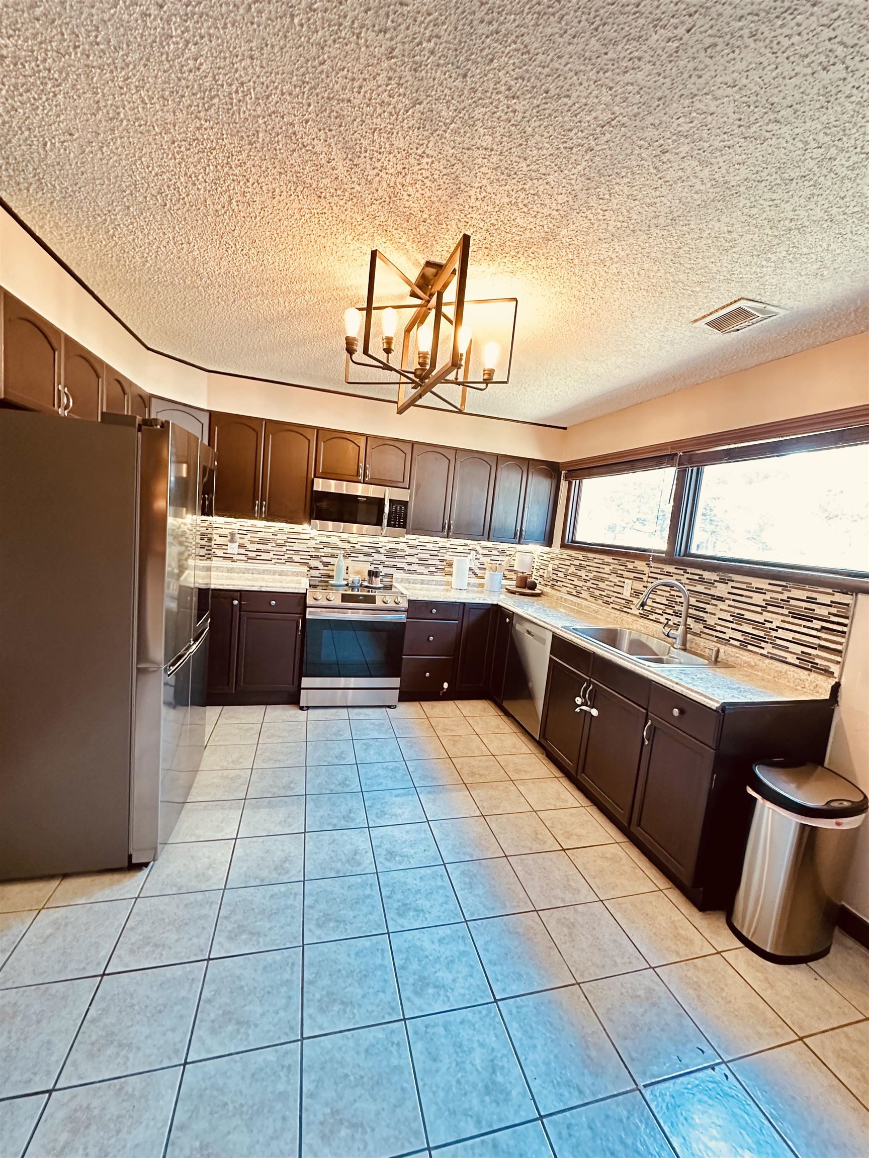 342 S Winterset Ln Property Photo 12