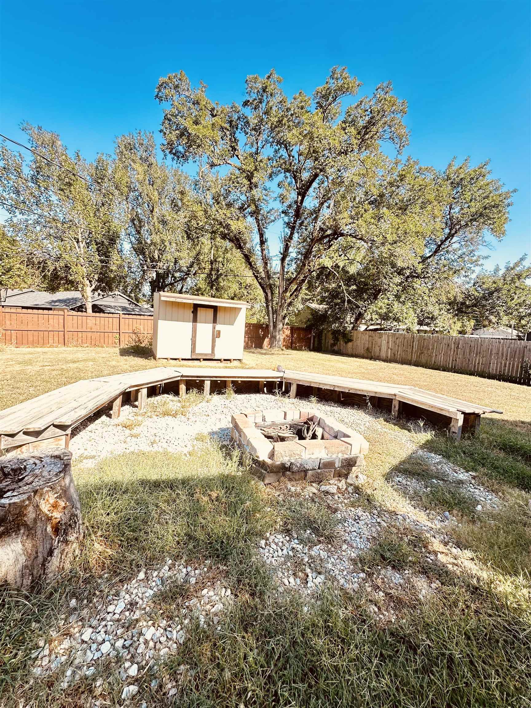 342 S Winterset Ln Property Photo 25