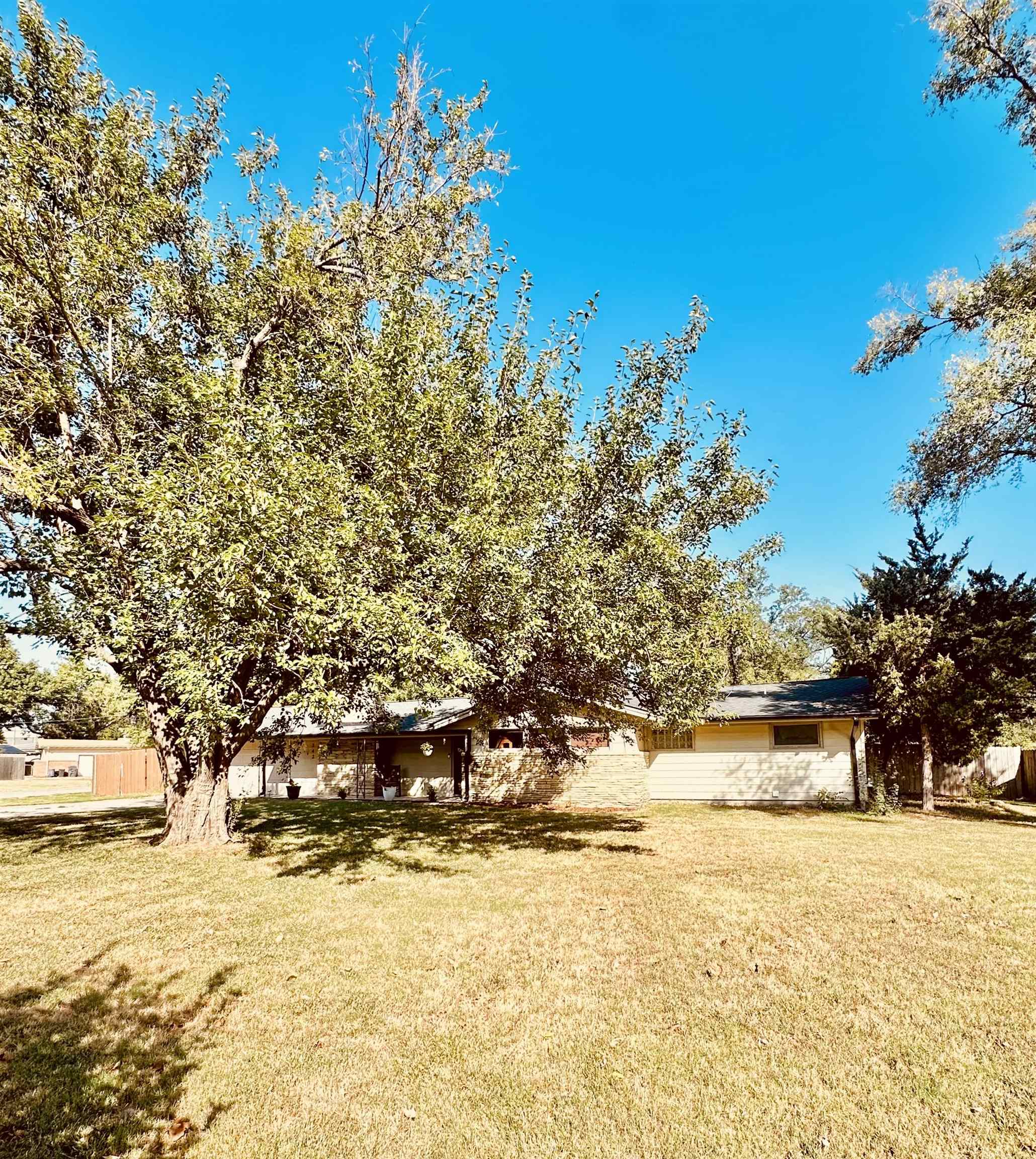 342 S Winterset Ln Property Photo 28