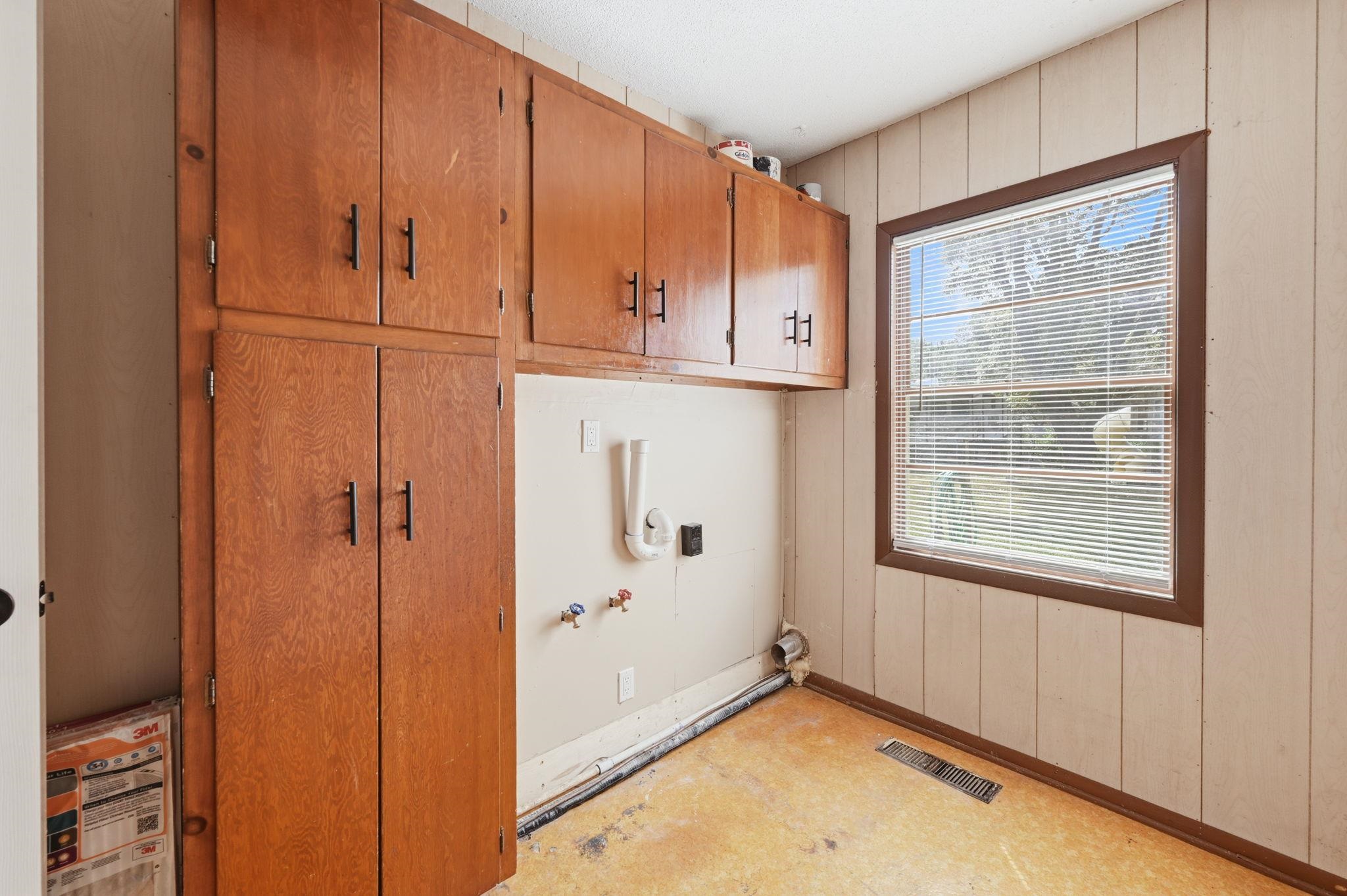 1415 E Evanston St Property Photo 18