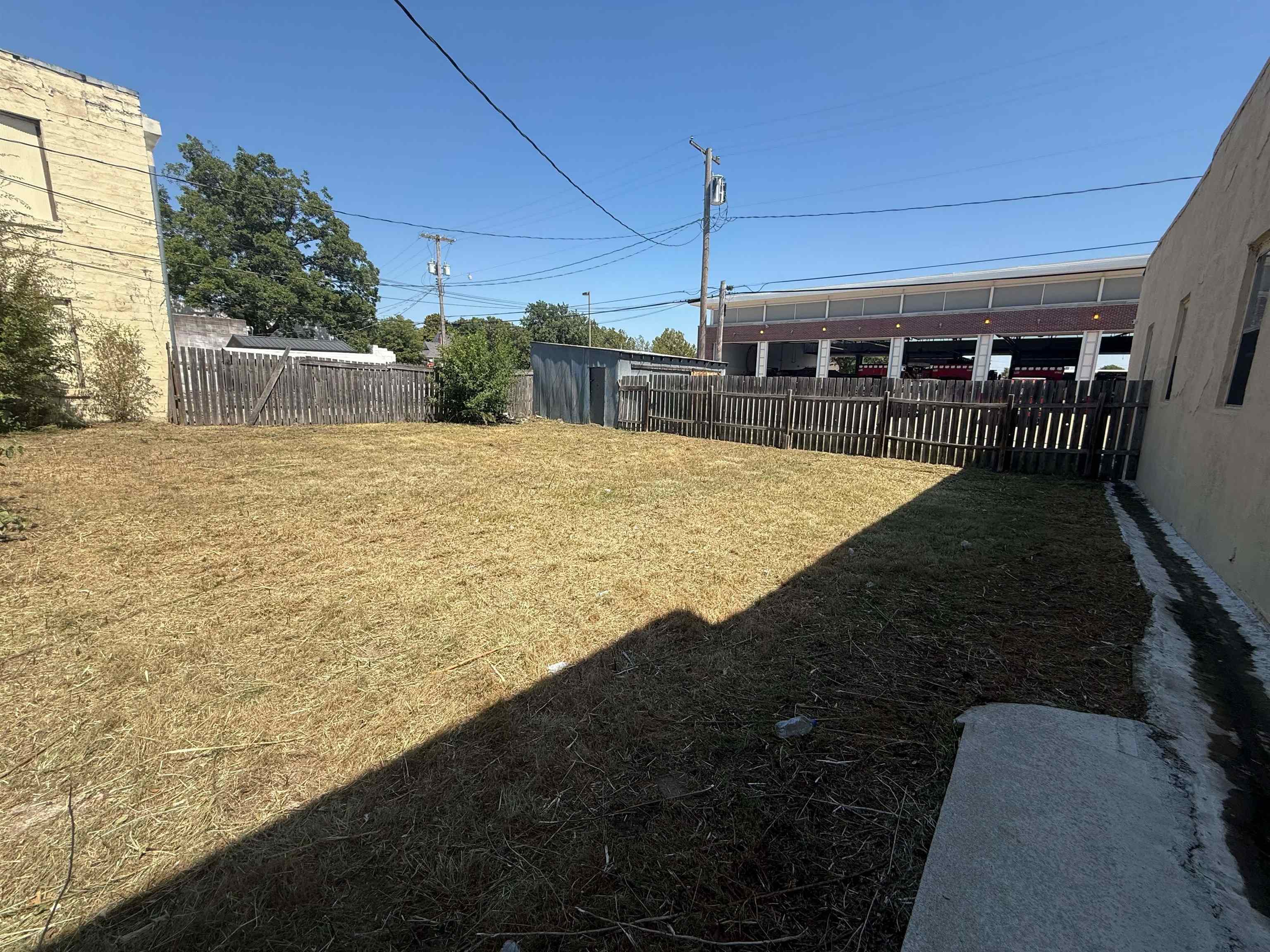 209 N Washington Property Photo 2