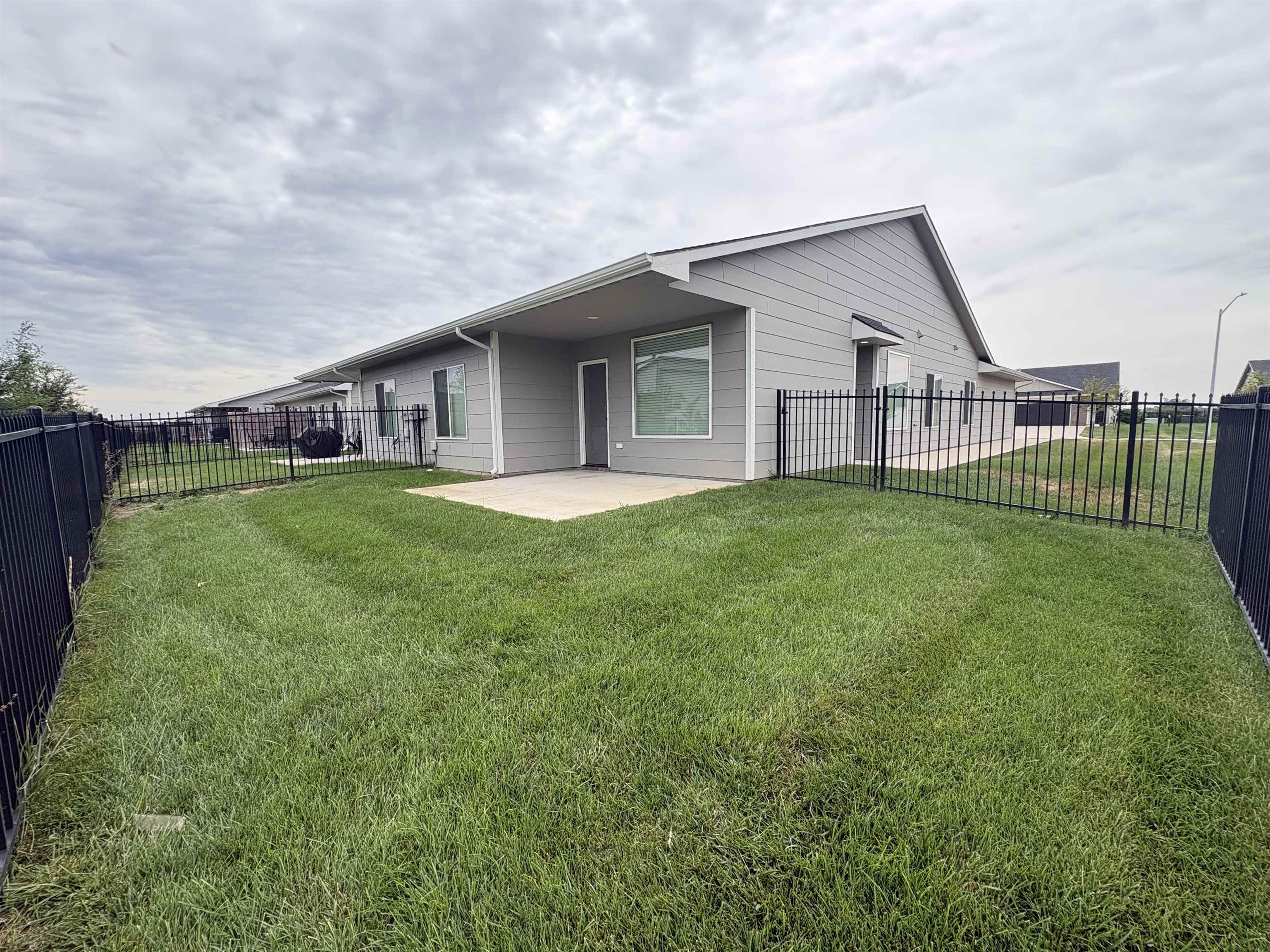 2921 S Maize Ct Property Photo 4