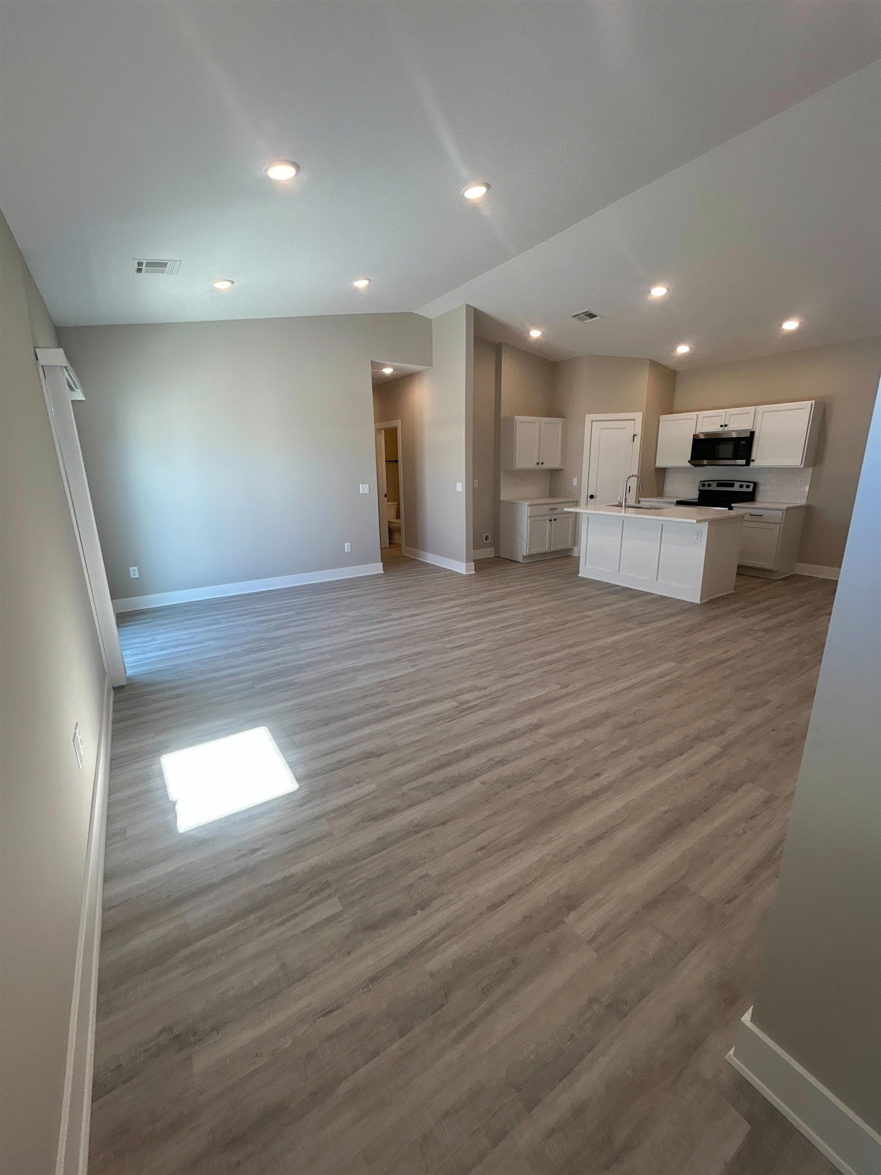 12805 E Blake St Property Photo 3