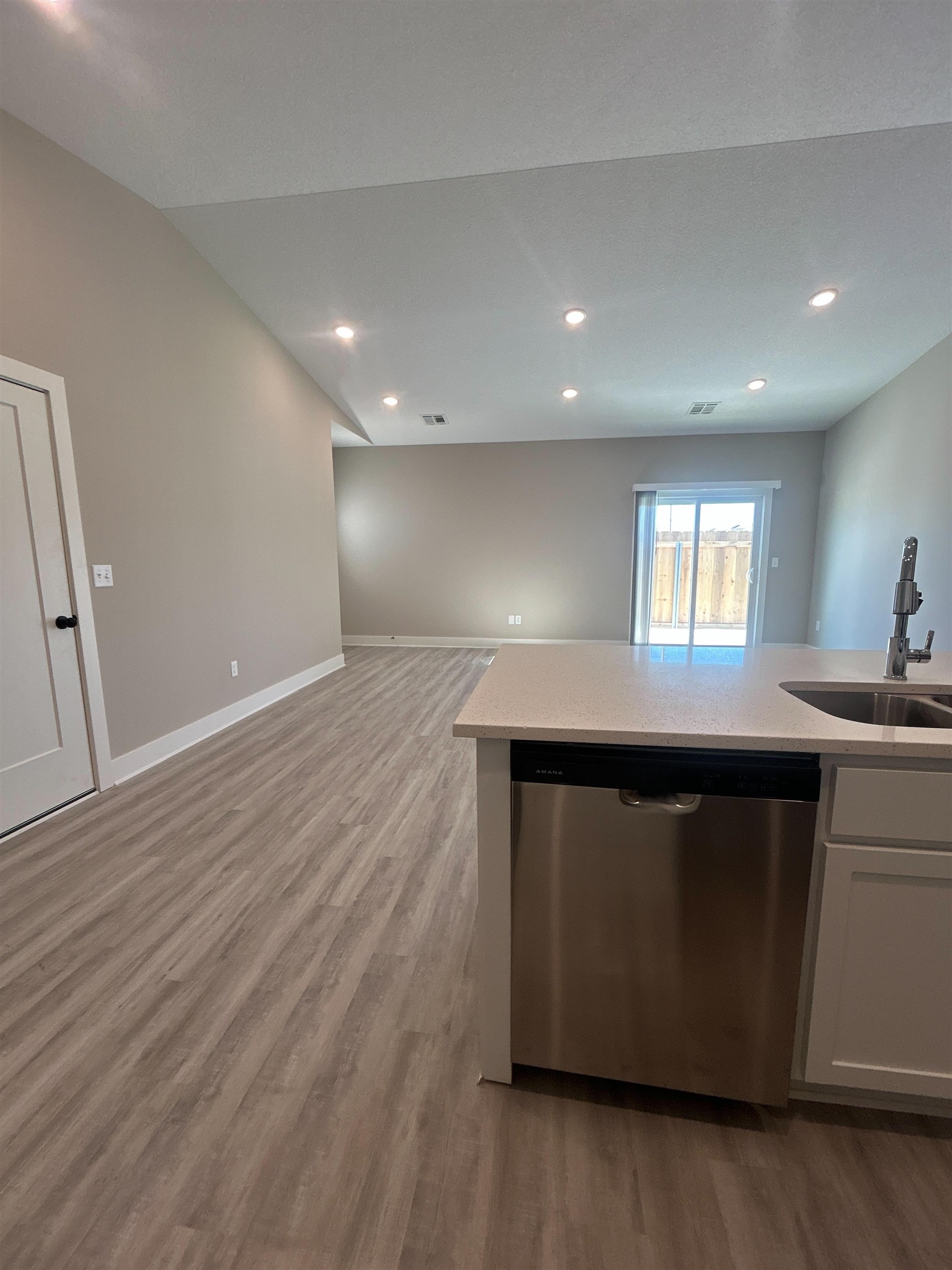 12805 E Blake St Property Photo 5