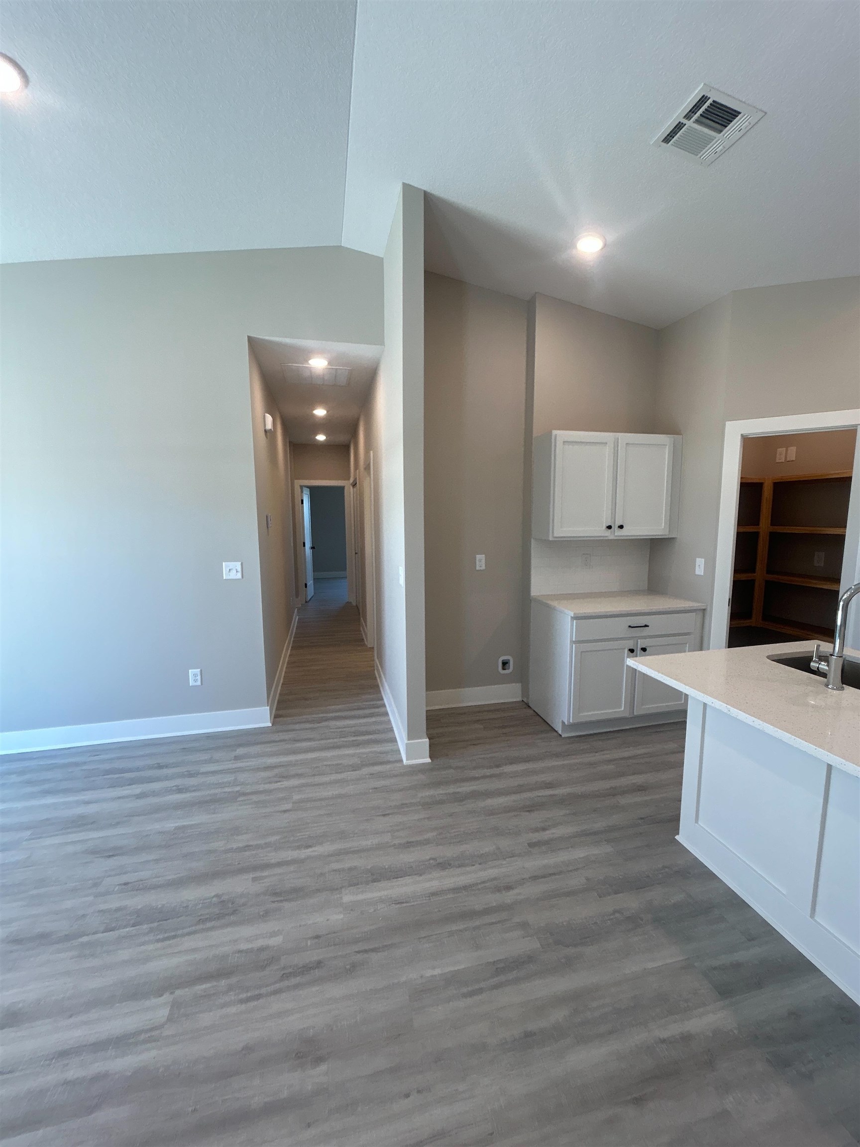 12805 E Blake St Property Photo 15