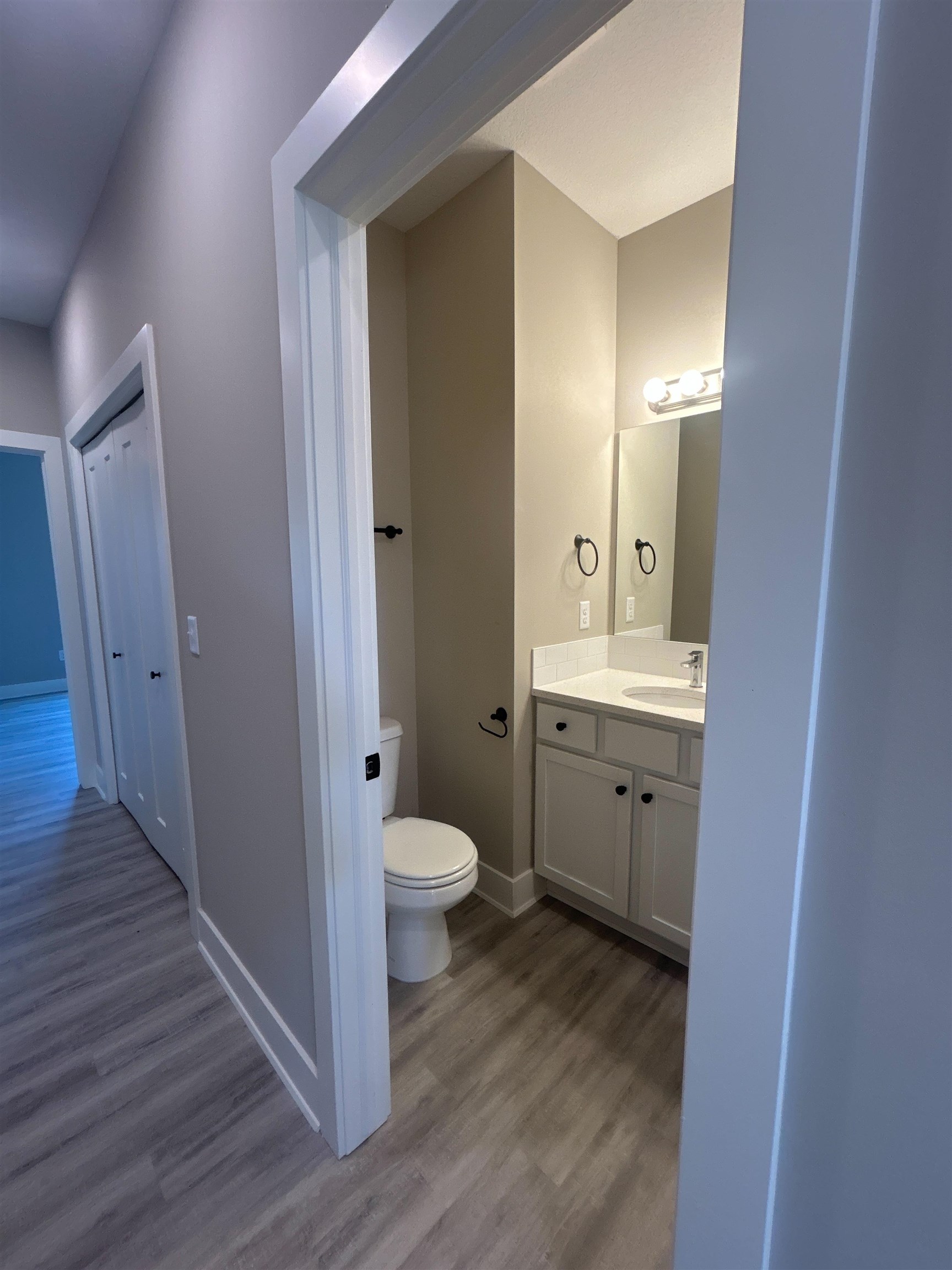 12805 E Blake St Property Photo 18