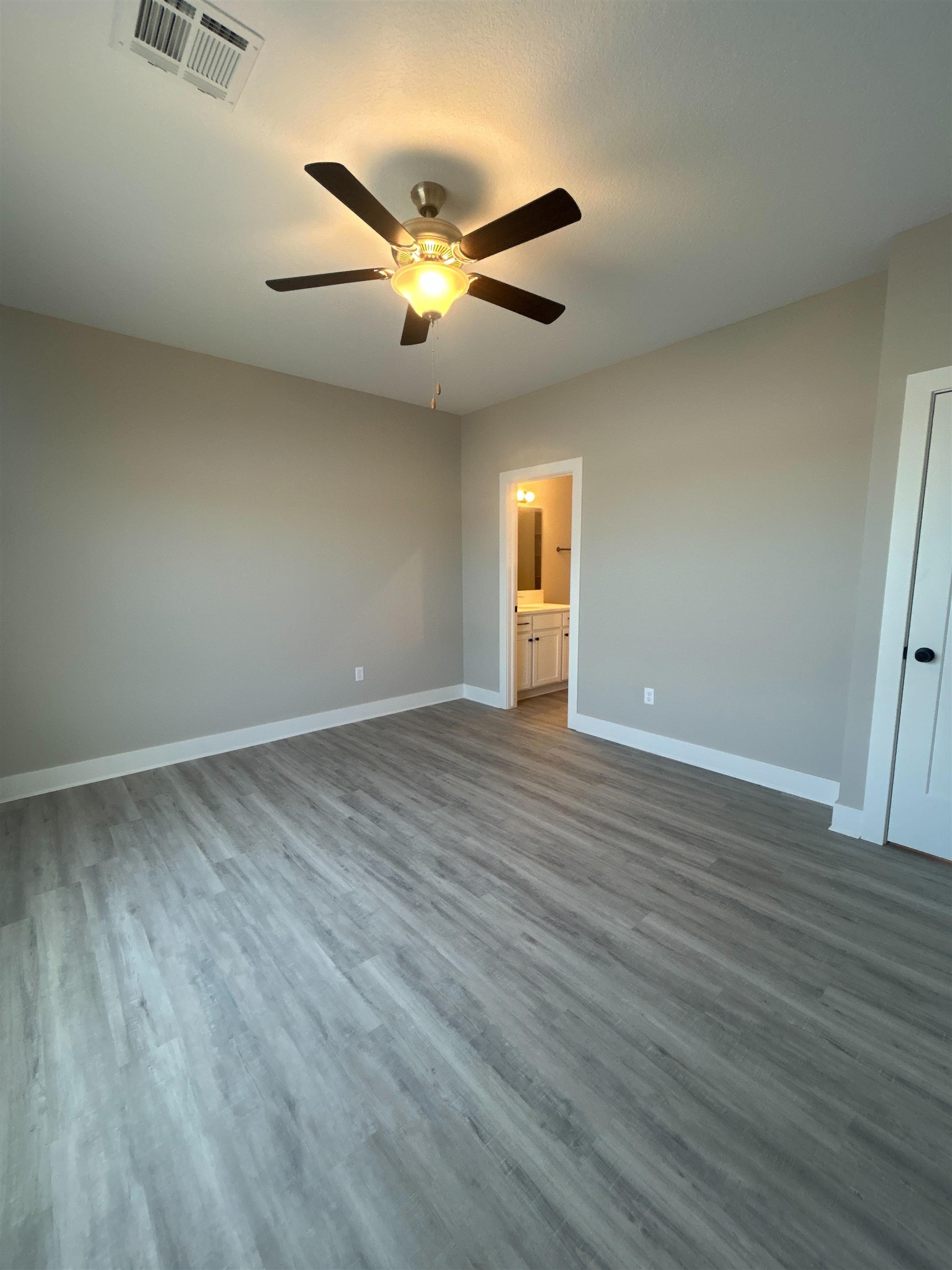 12805 E Blake St Property Photo 21