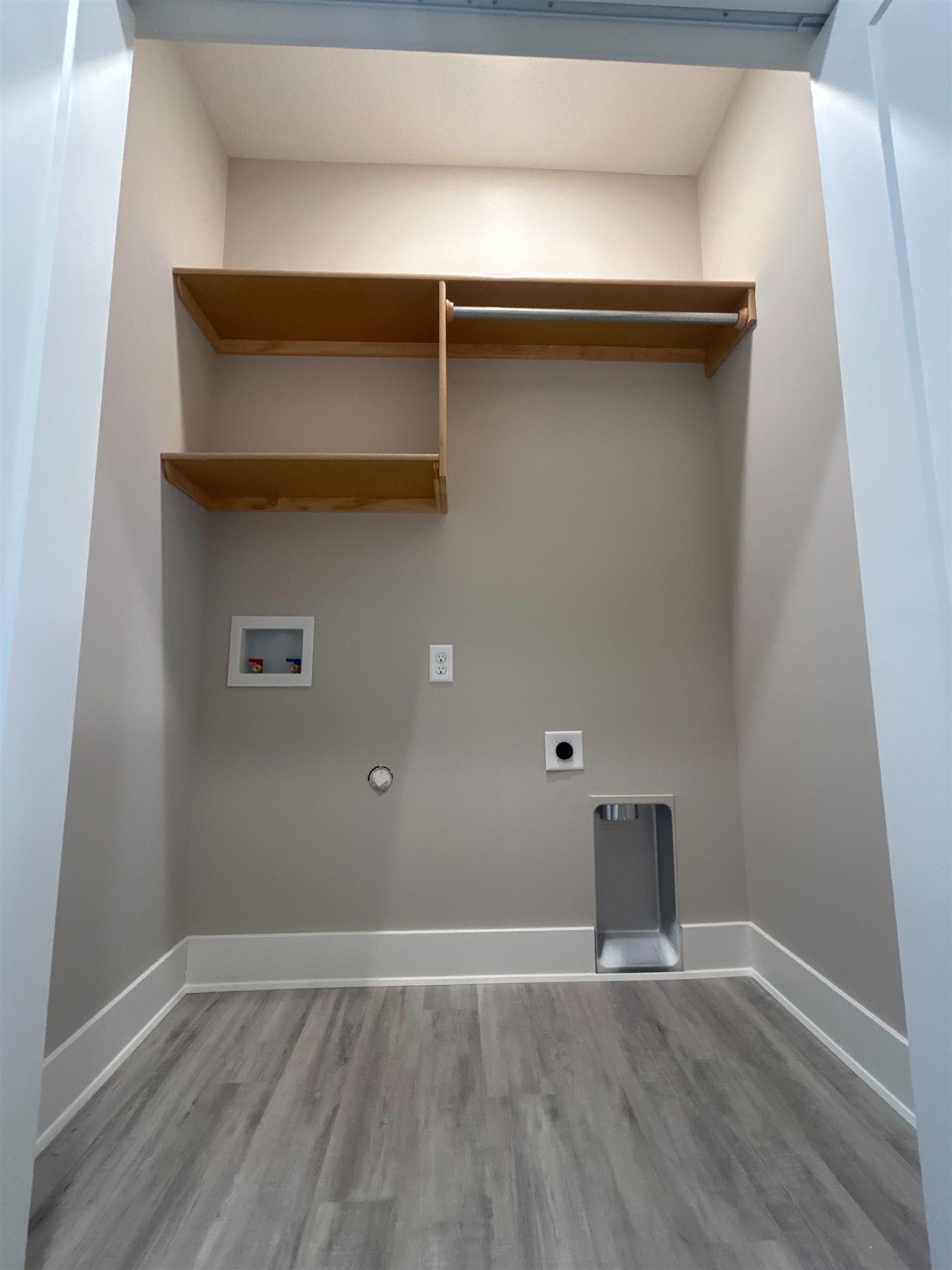 12805 E Blake St Property Photo 25