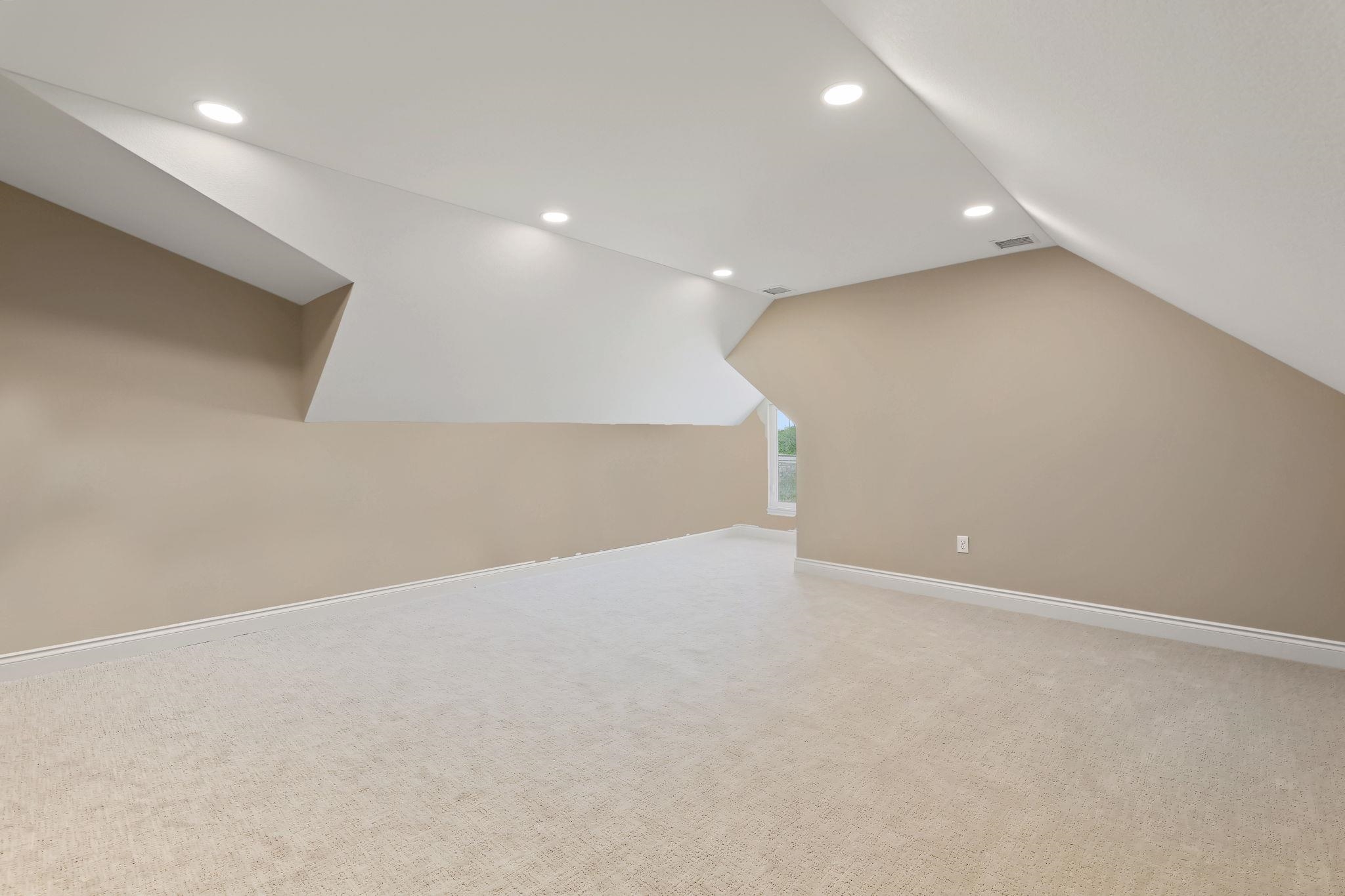 3331 Crest Street Property Photo 30