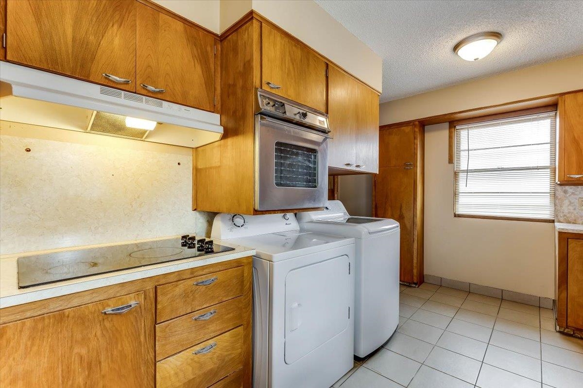 2834 S Laura St Property Photo 12