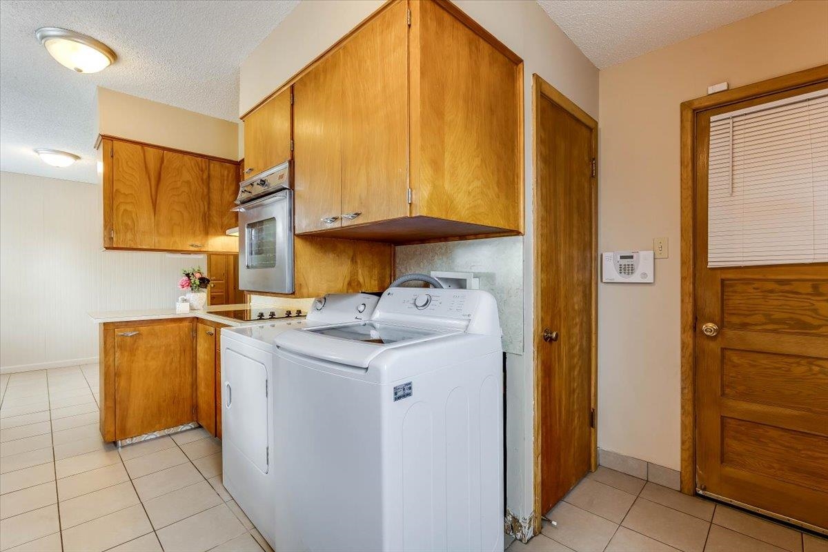2834 S Laura St Property Photo 15