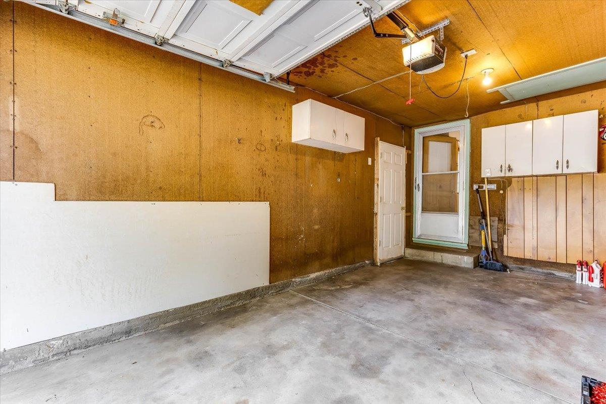 2834 S Laura St Property Photo 25